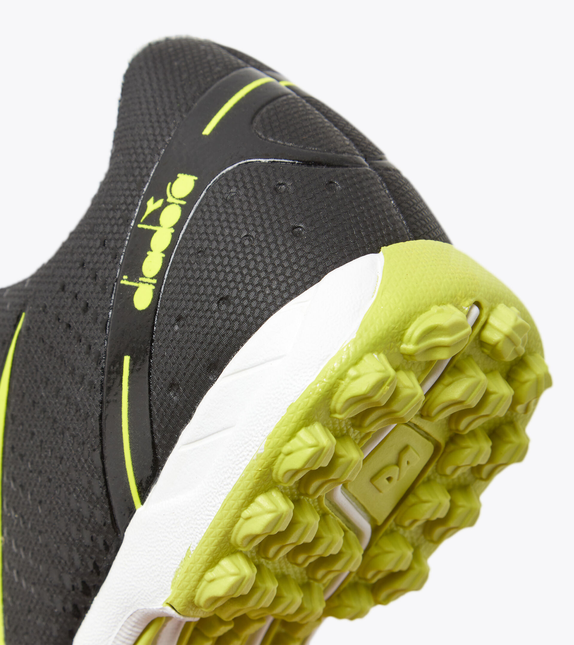 Botas de fútbol juveniles - Unisex PICHICHI 5 TF JR NERO/GIALLO FL DD/BIANCO OTTIC - Diadora