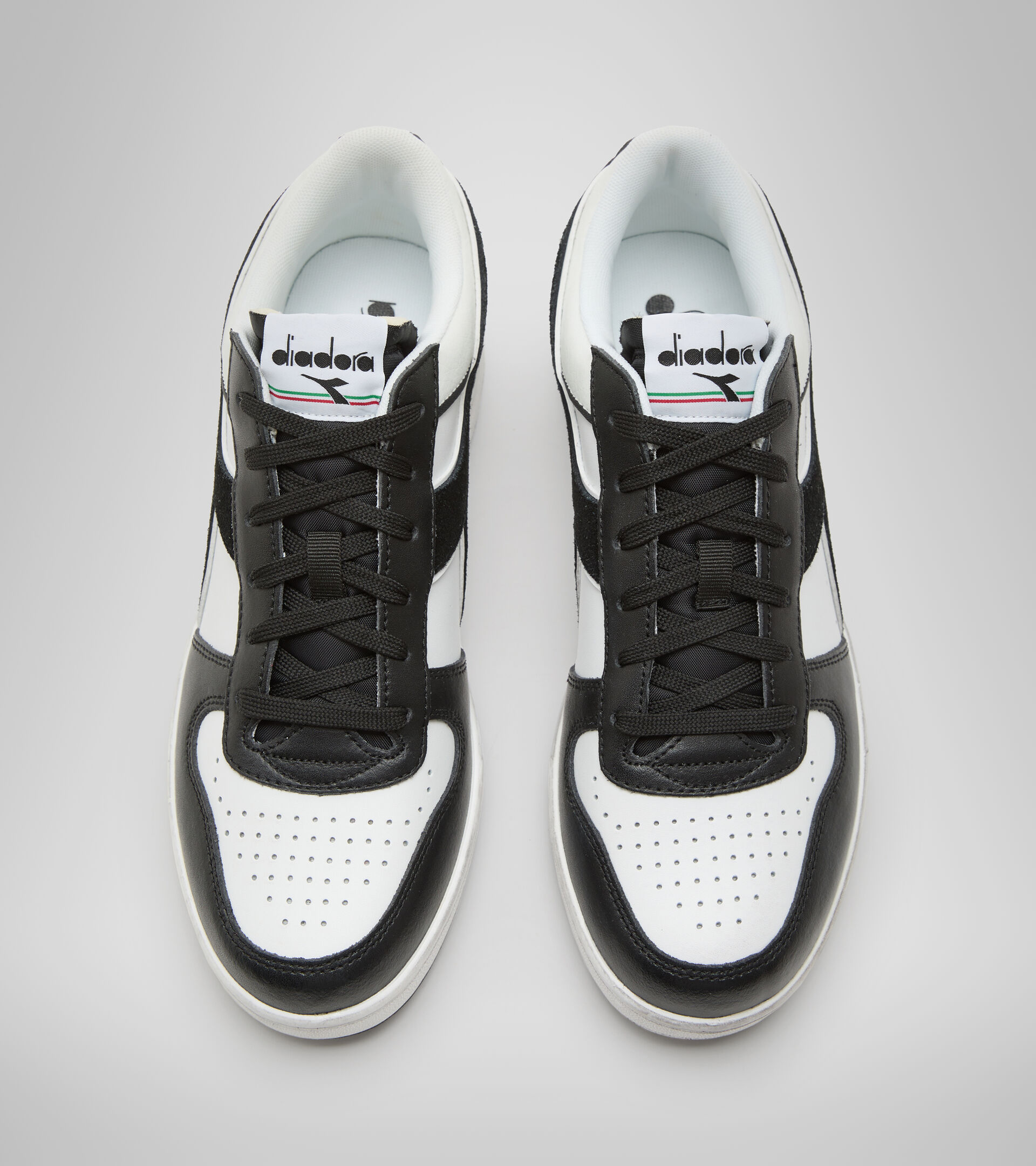 Chaussures de sport - Unisexe MAGIC BASKET LOW ICONA LEATHER NOIR/BLANC - Diadora