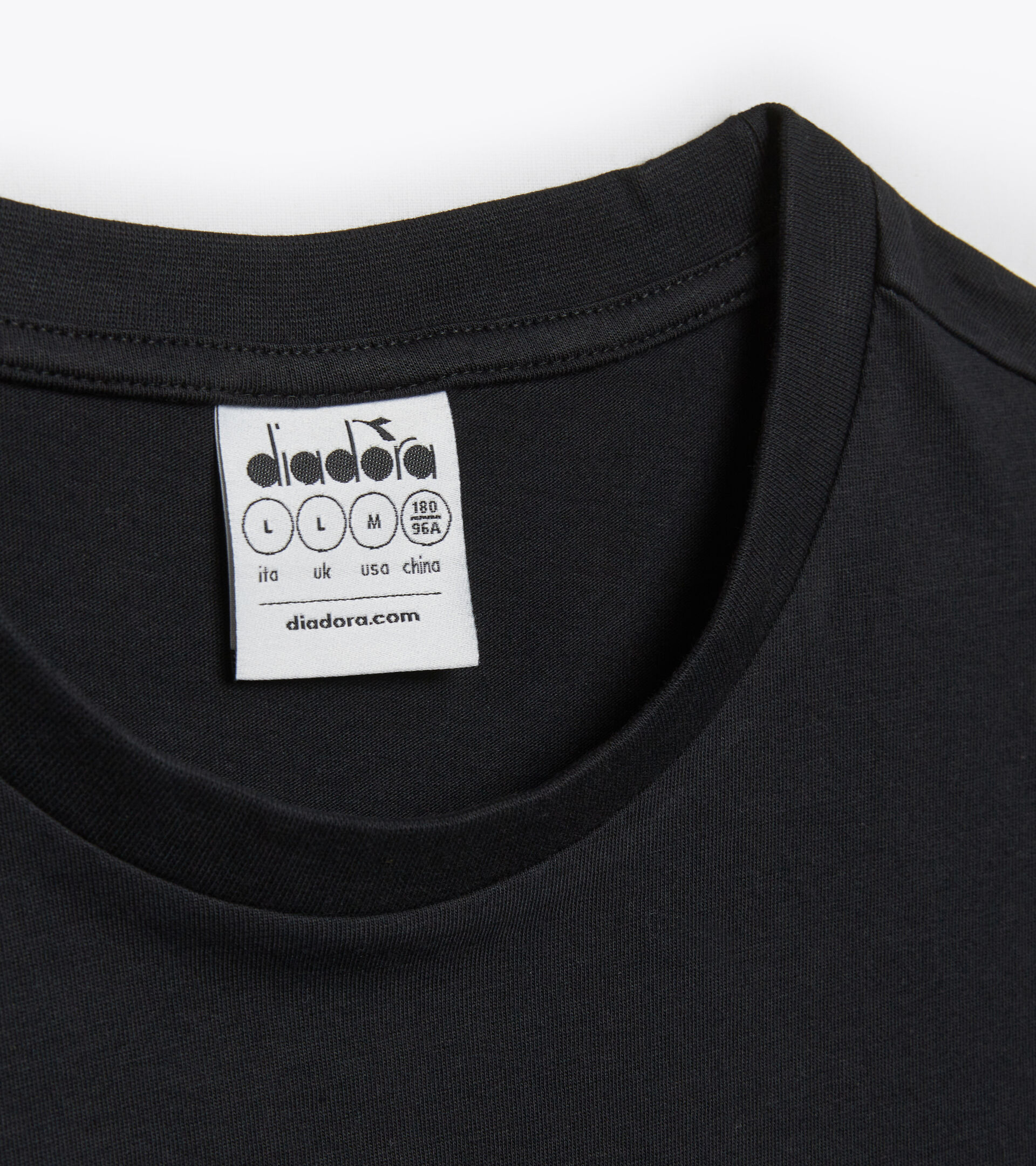 T-shirt sportiva - Uomo
T-SHIRT SS CORE NERO - Diadora