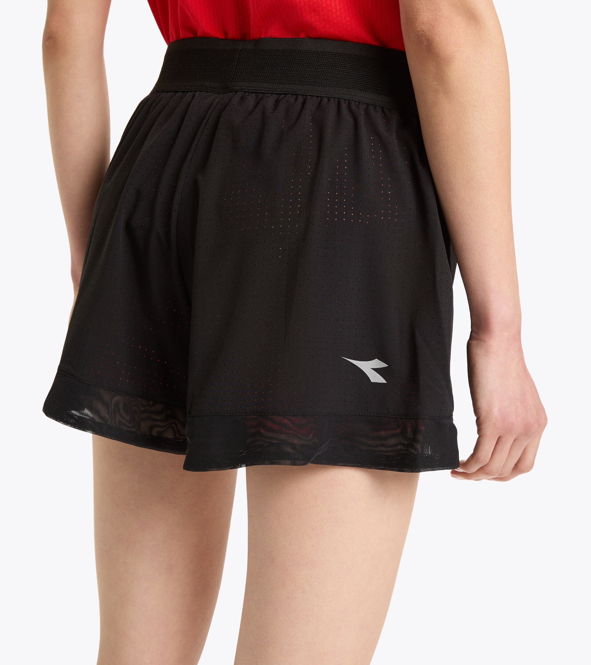 Double-layered shorts - Women L. DOUBLE LAYER SHORTS BE ONE BLACK - Diadora