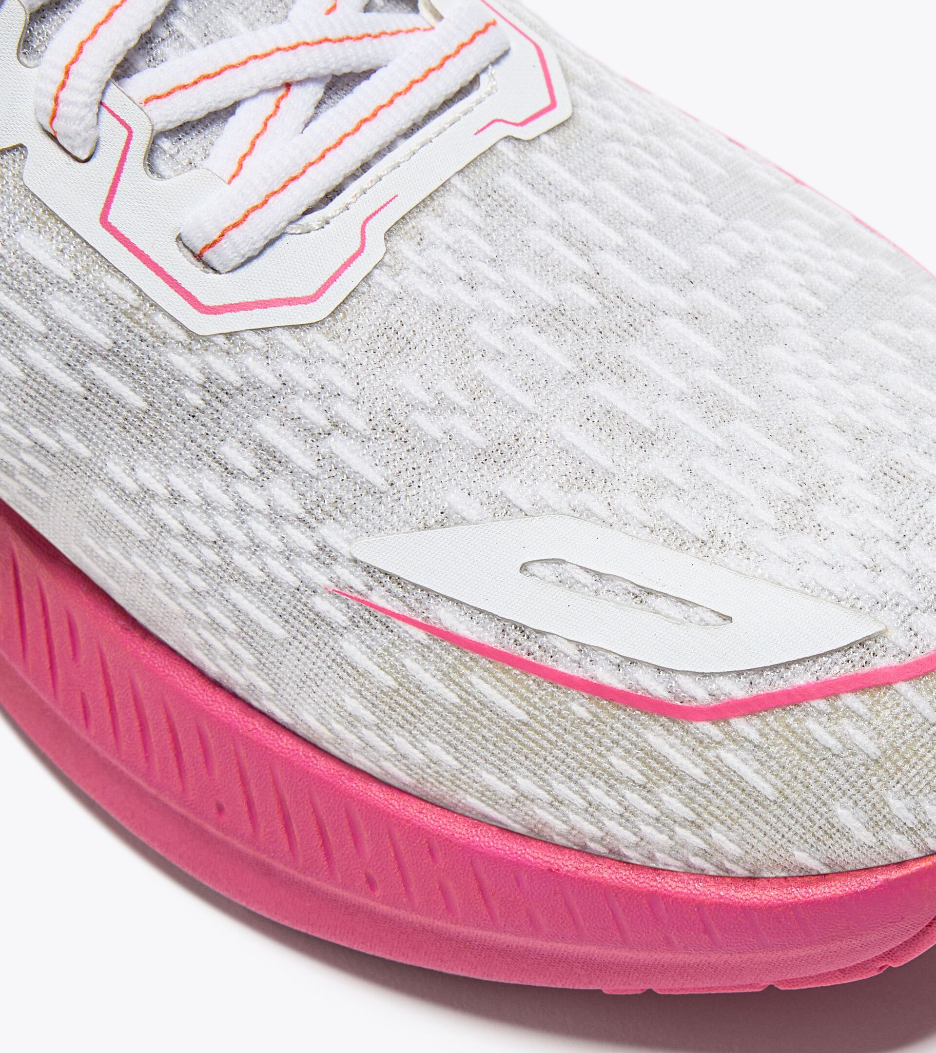 Laufschuh - Stabilität und Leichtigkeit - Damen MYTHOS BLUSHIELD VOLO 5 W WHITE/FANDANGO PINK/NECTARINE - Diadora
