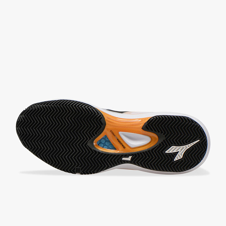 diadora mythos blushield fly 3