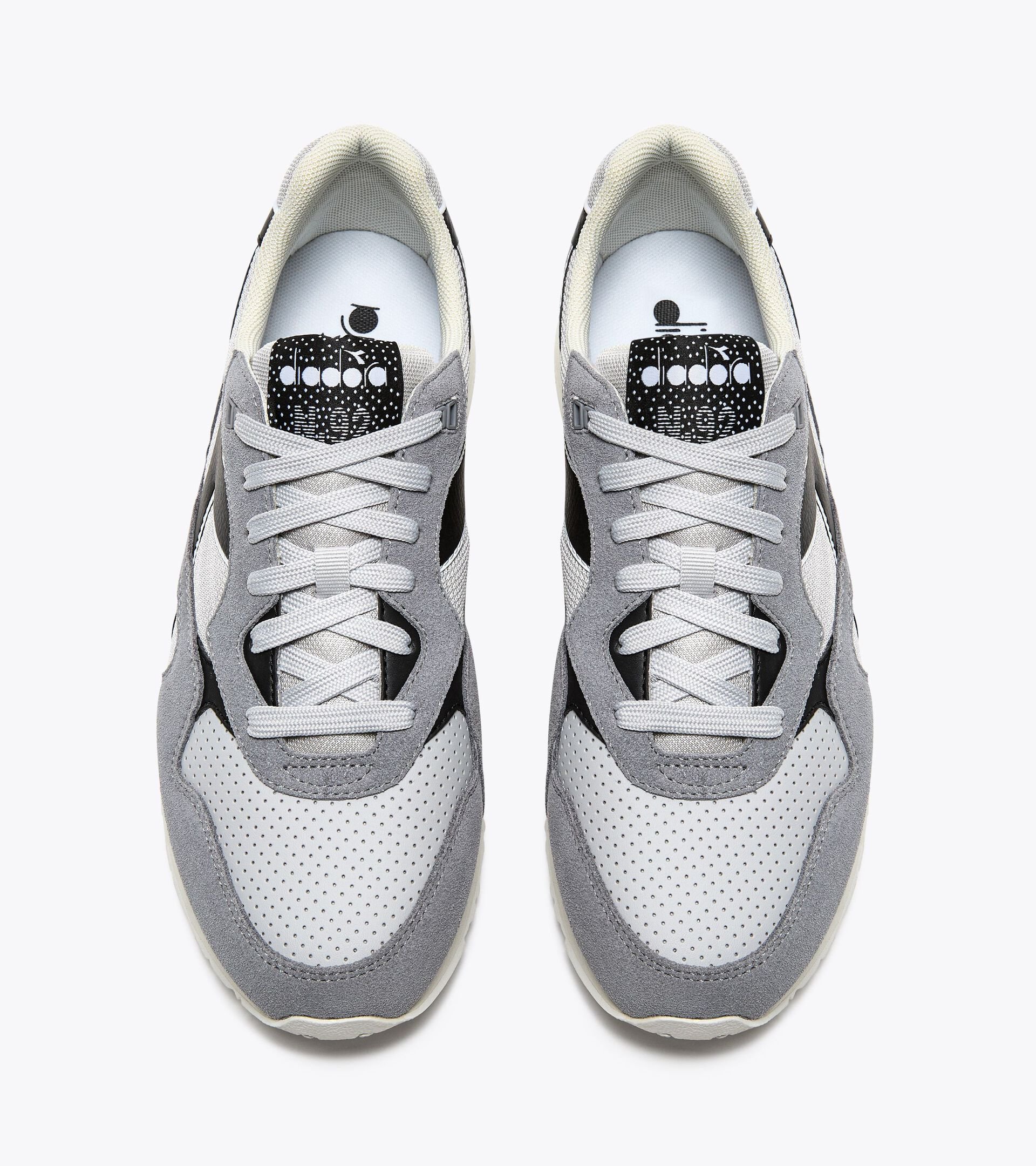 Zapatilla deportiva - Para todos los géneros N.92 ADVANCE GRIS COHETE - Diadora