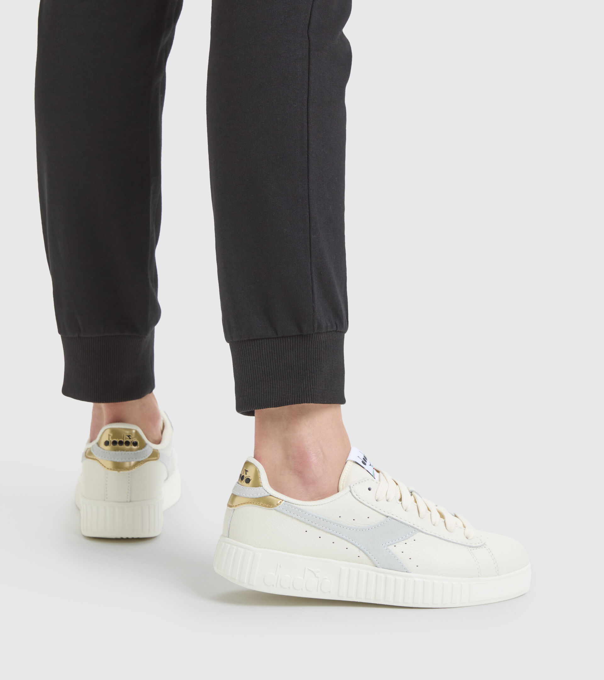 Sports shoes - Women GAME STEP PREMIUM TUMBLED LEATHER WHITE/RICH GOLD (C3250) - Diadora