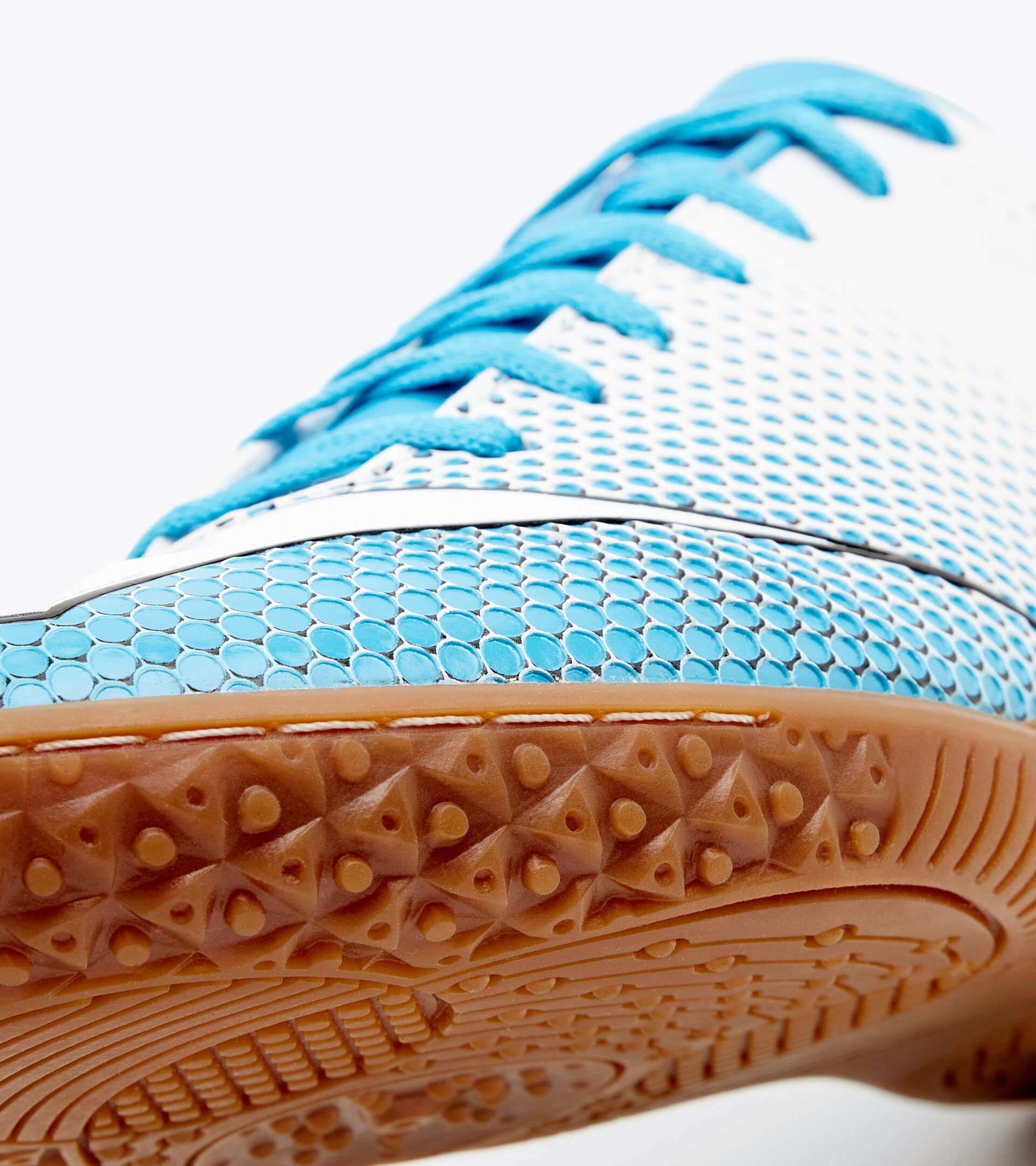 Indoor and parquet court futsal boots BOMBER IDR WHITE/CYAN BLUE FLUO/BLACK - Diadora