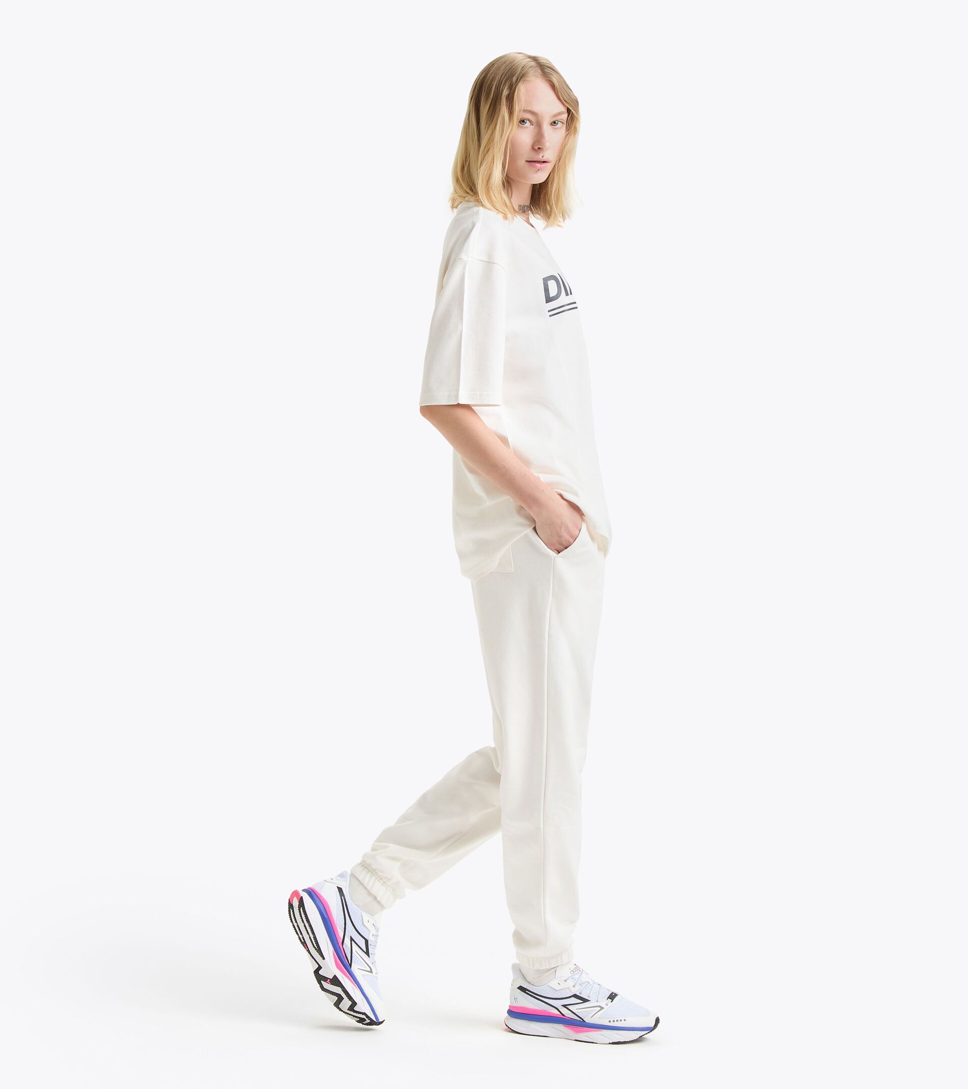 Legacy joggers with a comfort fit - Made in Italy - All-Gender
 PANTS LEGACY WHITE ALYSSUM - Diadora