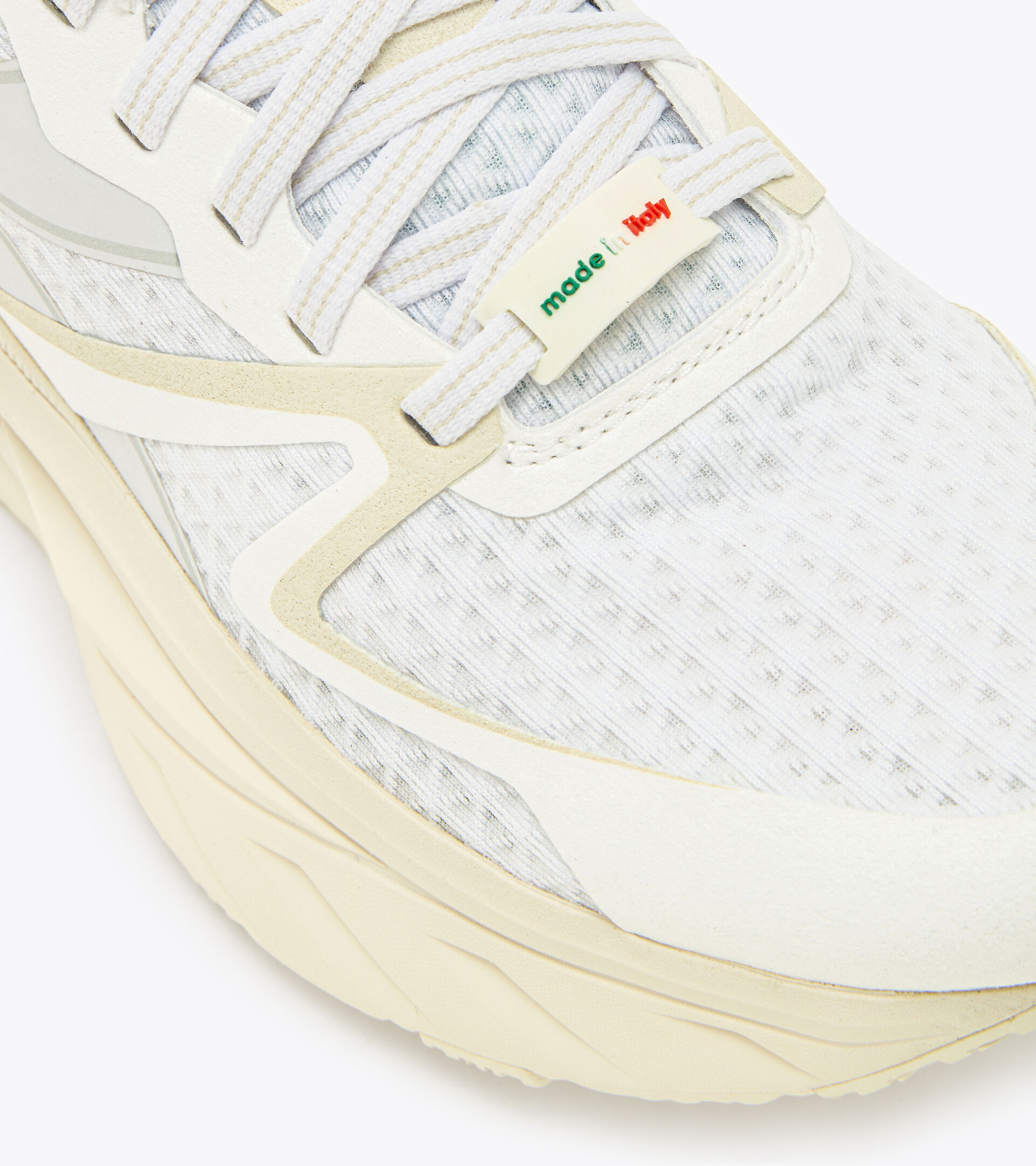 Made in Italy Running shoes - Unisex ATOMO V7000 WHITE/WHITE/WHISPER WHITE - Diadora