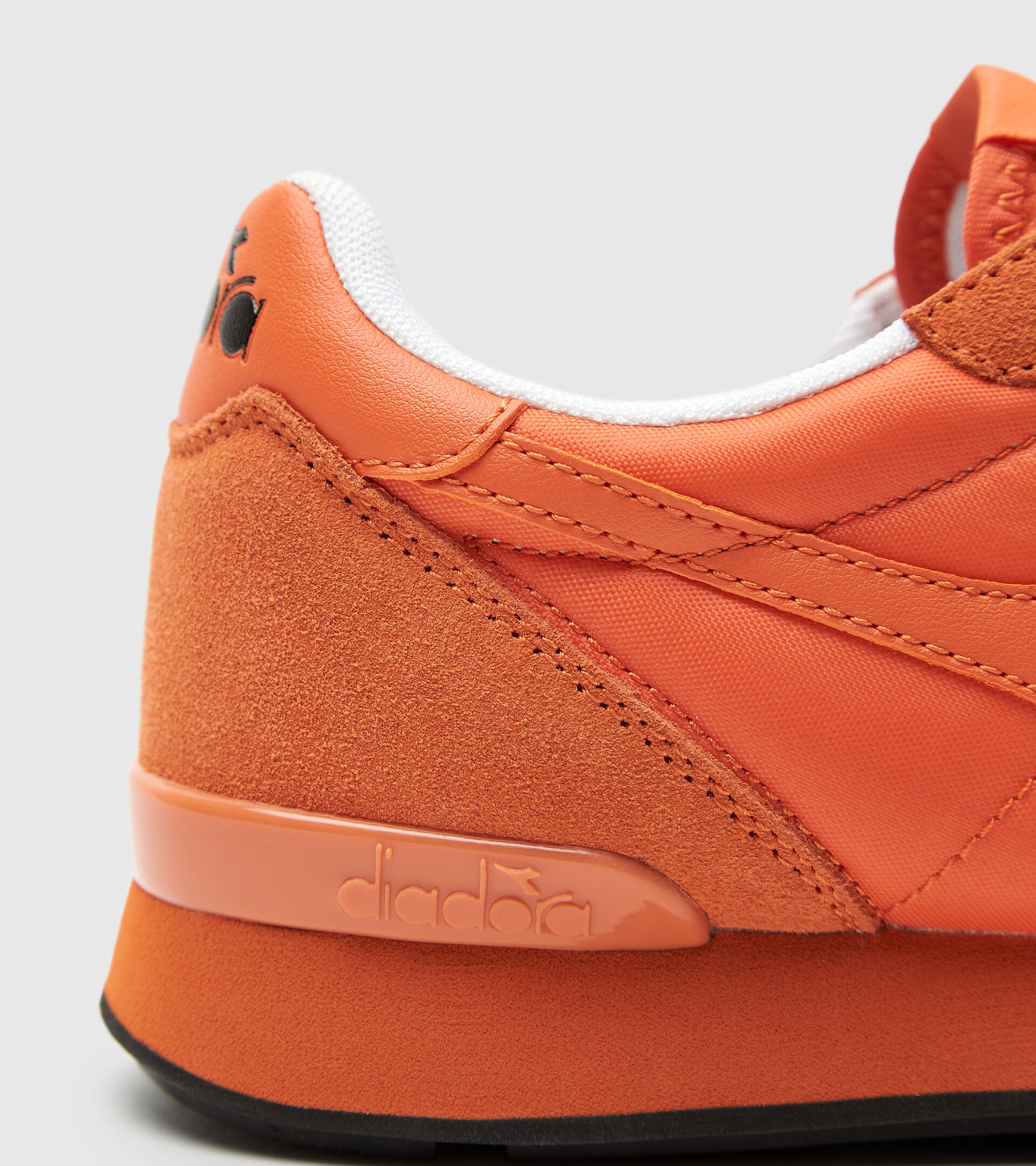 Sportswear shoes - Unisex CAMARO MANIFESTO COLOR VERMILLION ORANGE - Diadora