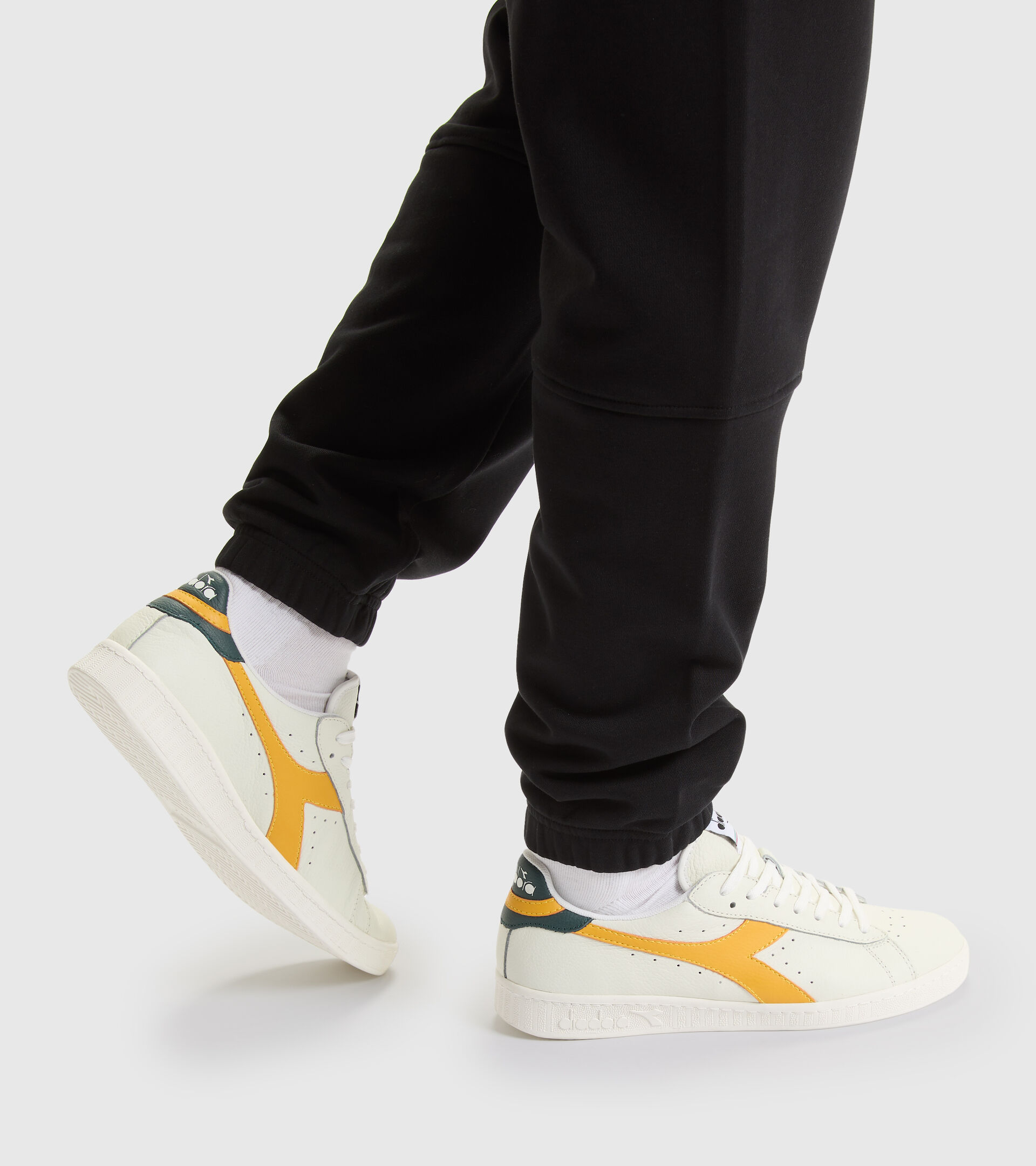 Trainer - Unisex GAME L LOW WHITE/GOLDEN ROD - Diadora