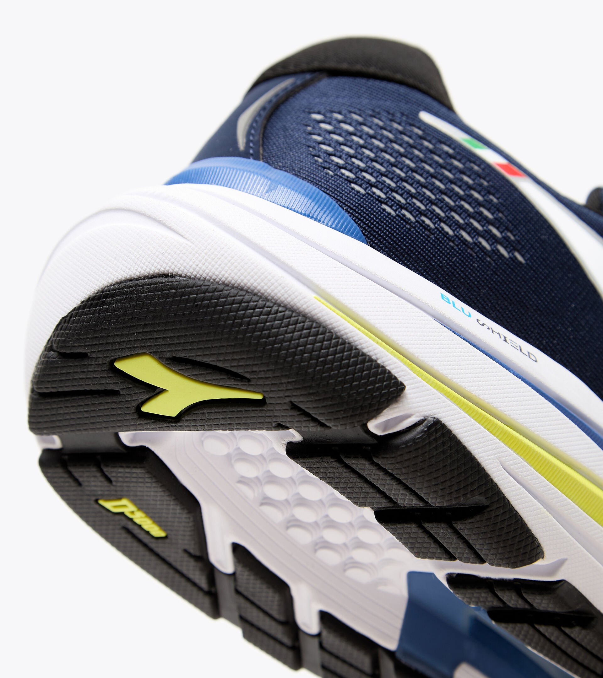 Running shoes - Men MYTHOS BLUSHIELD 7 VORTICE BLACK IRIS/WHITE/NEON YELLOW - Diadora