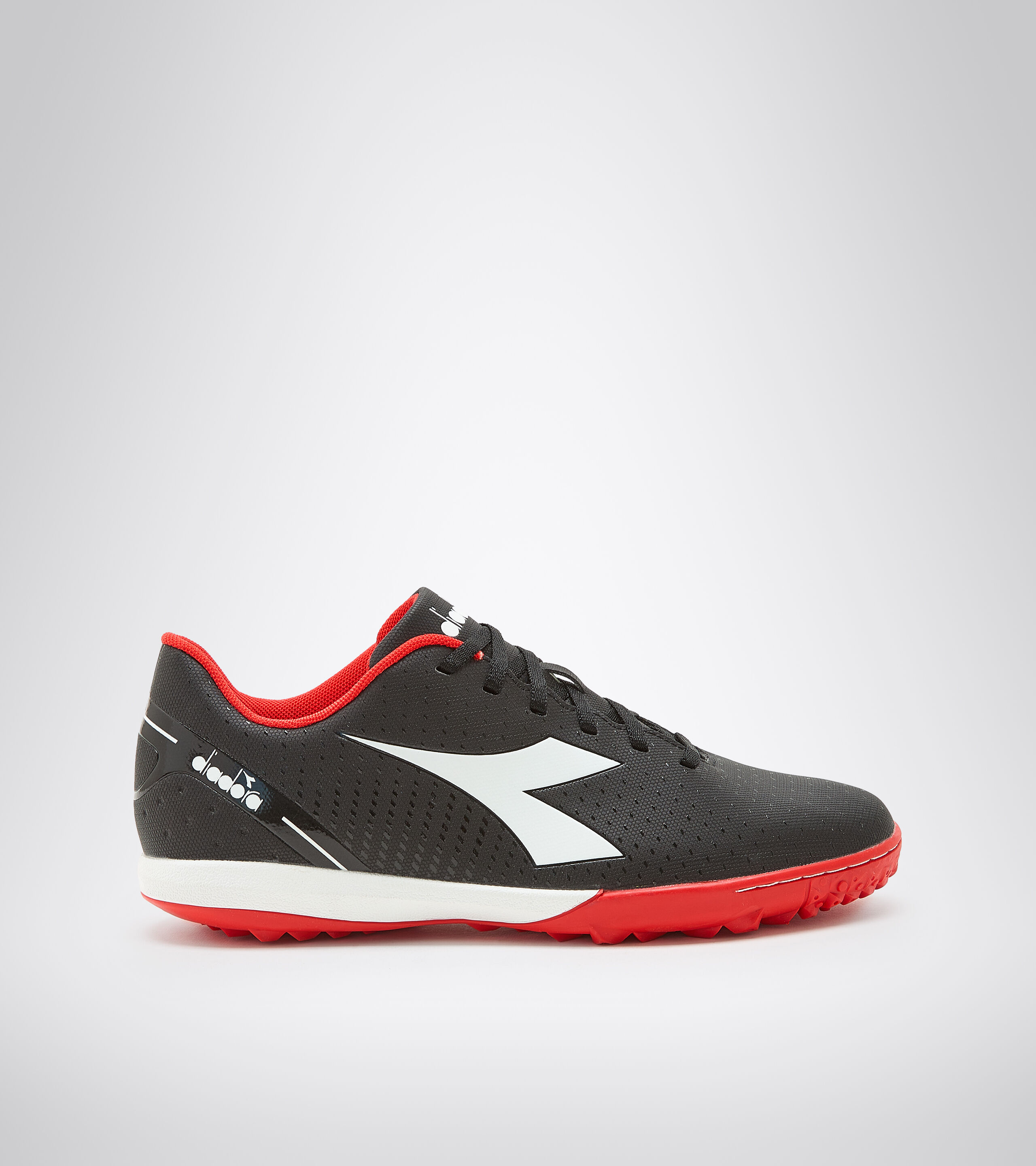 Red diadora football boots Clearance