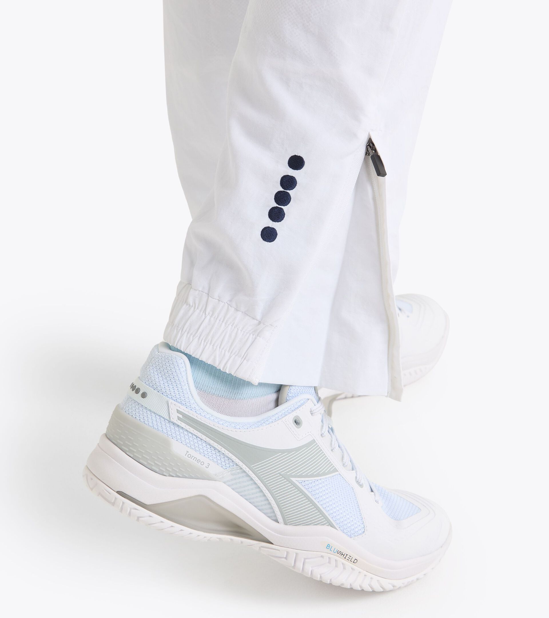Tennis Jacket made of taslan - Competition - All-Gender
 U. TRACK PANTS ICON OPTICAL WHITE - Diadora