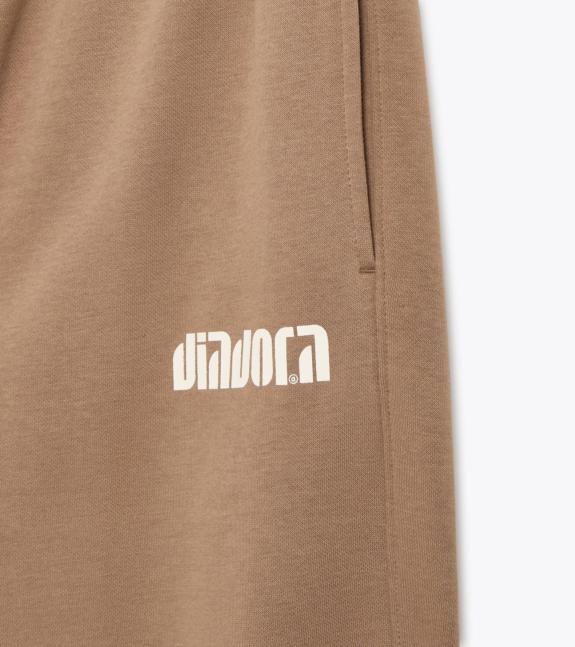 Trackpants - Women’s
 L. PANTS ATHL. LOGO SEPIA TINT - Diadora