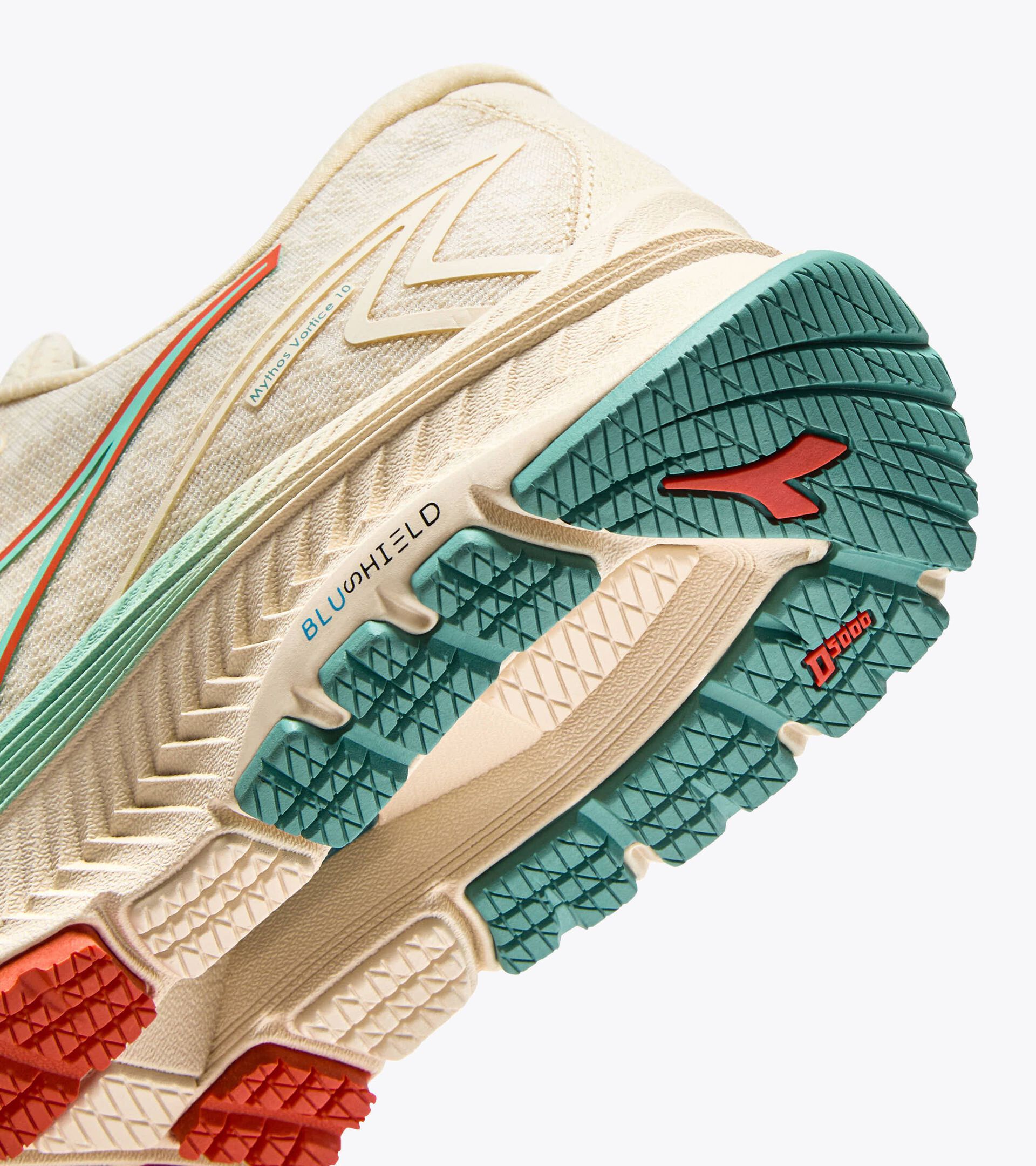 Running shoe - Cushioning and protection - Women’s MYTHOS BLUSHIELD 10 VORTICE W WHISPER WHITE/YUCCA - Diadora