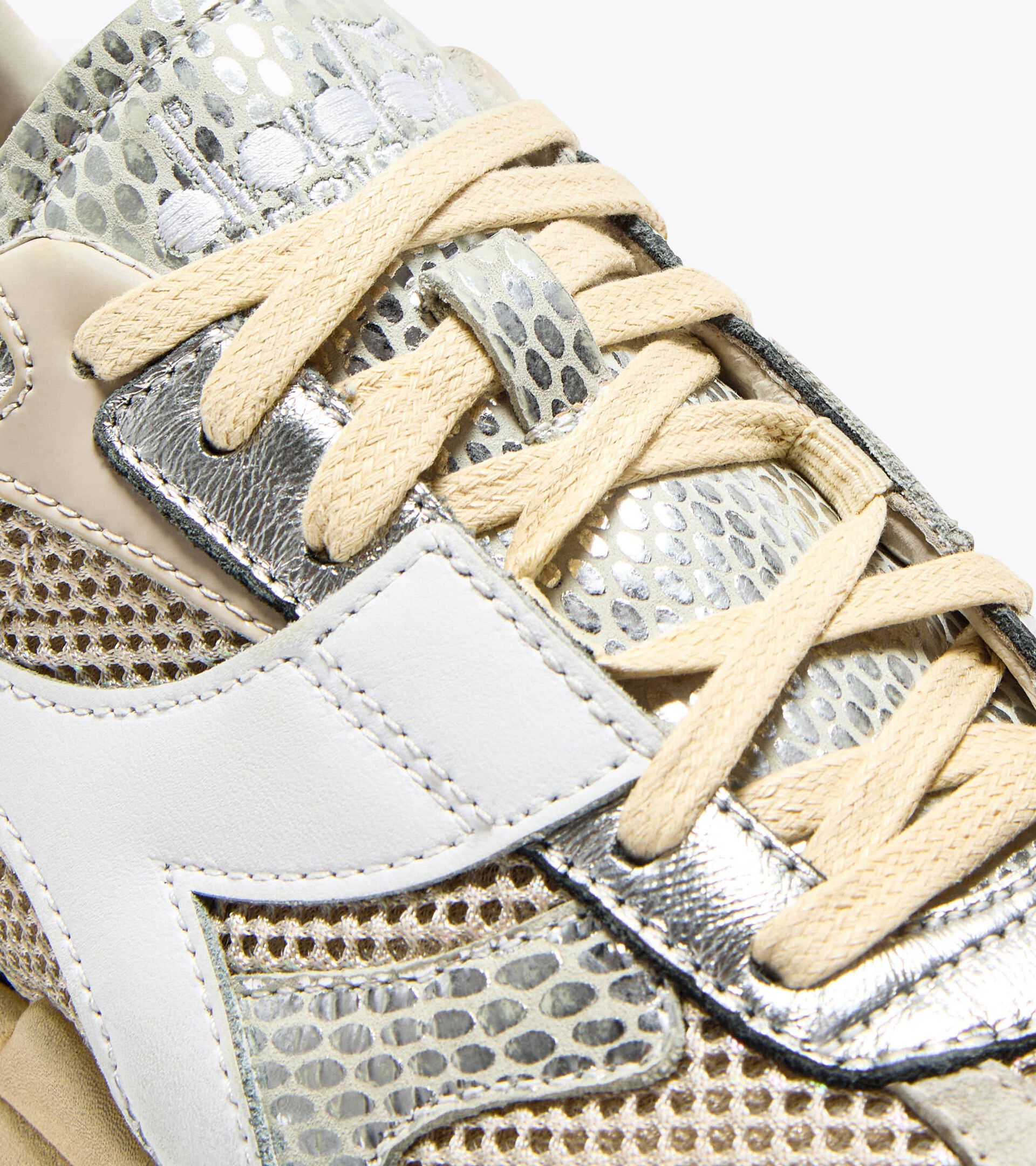 Heritage sneakers - Women’s MERCURY ELITE COBRA USED WN ECRU - Diadora