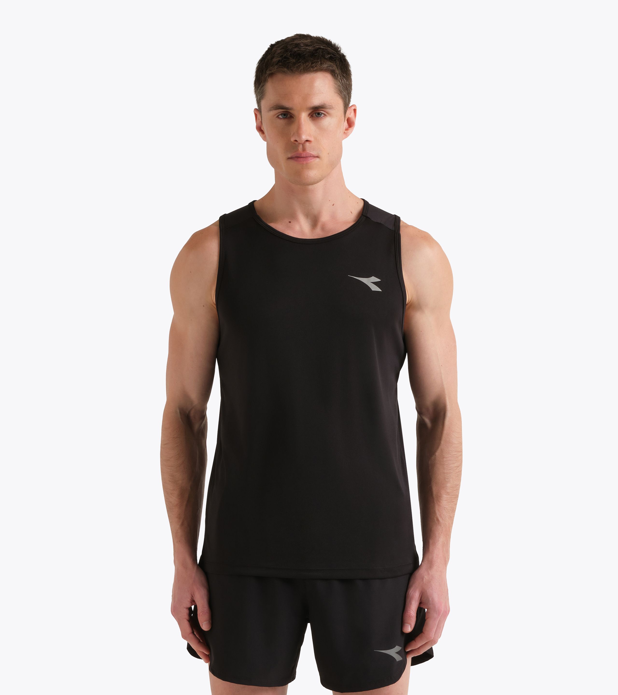 T-Shirts and Tank Tops for Men & Women - Diadora Online Shop
