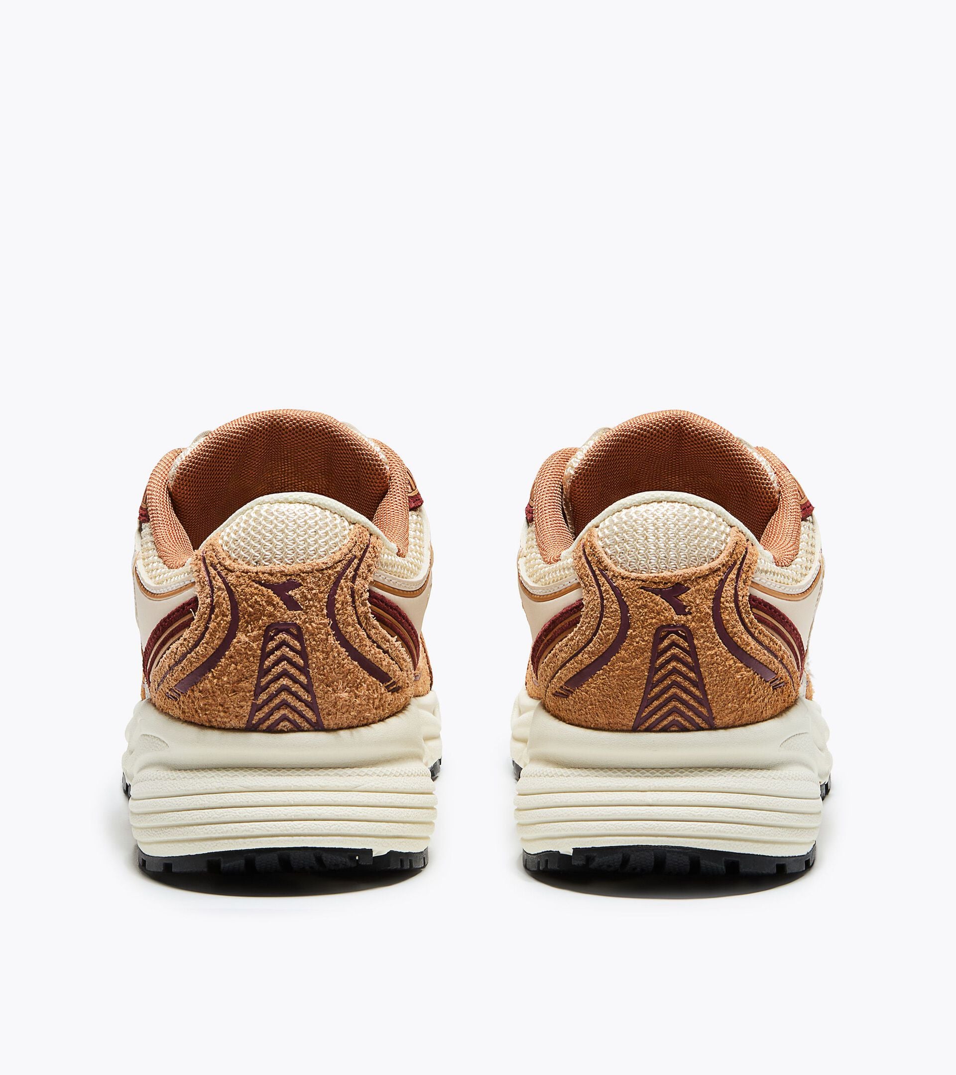 Sportlicher Sneaker - alle Geschlechter MYTHOS STAR PERLEN ELFENBEIN - Diadora