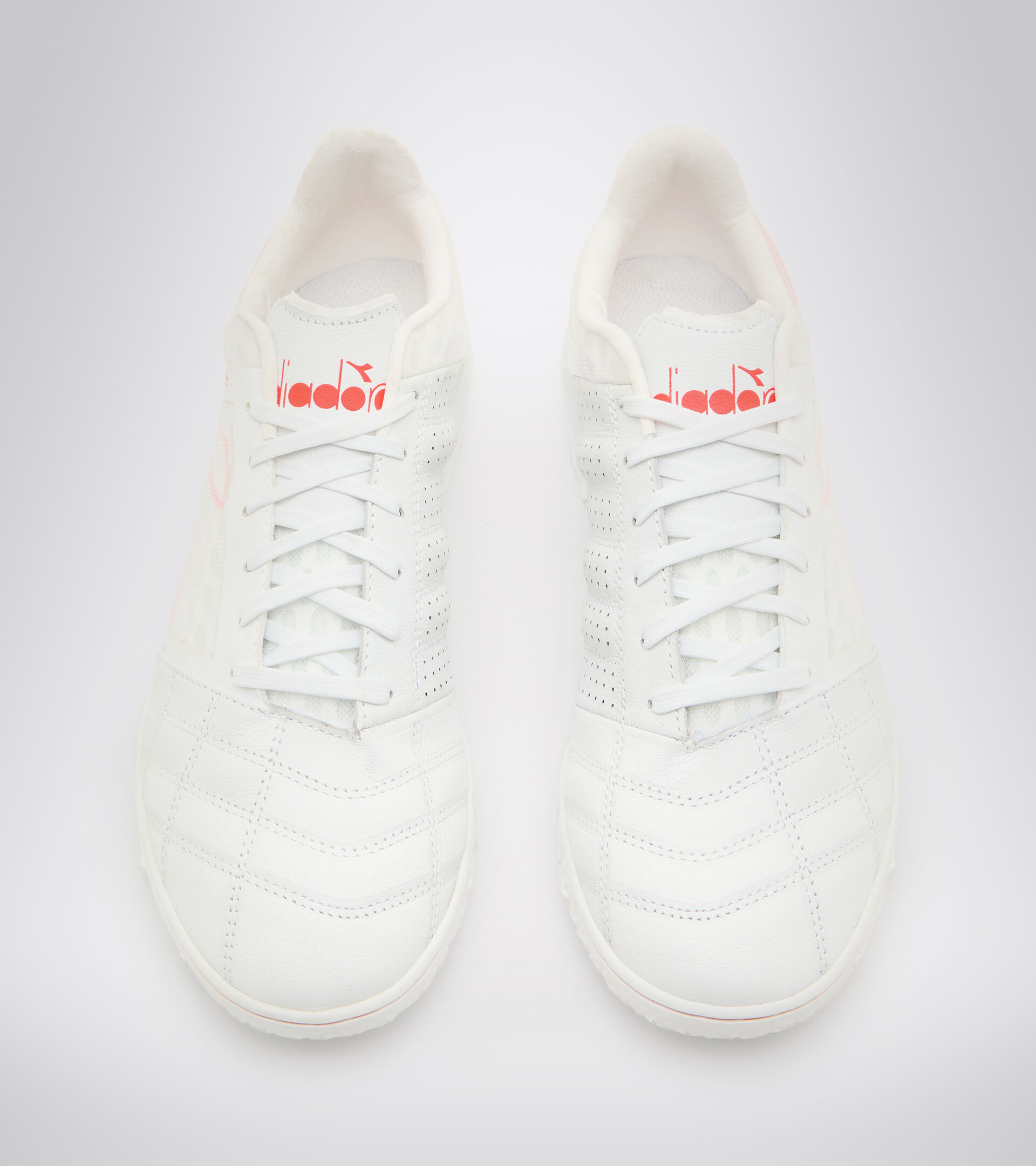 Futsal boot - Specific outsole for synthetic/hard grounds BRASIL SALA TF WHITE/FLUO RED - Diadora