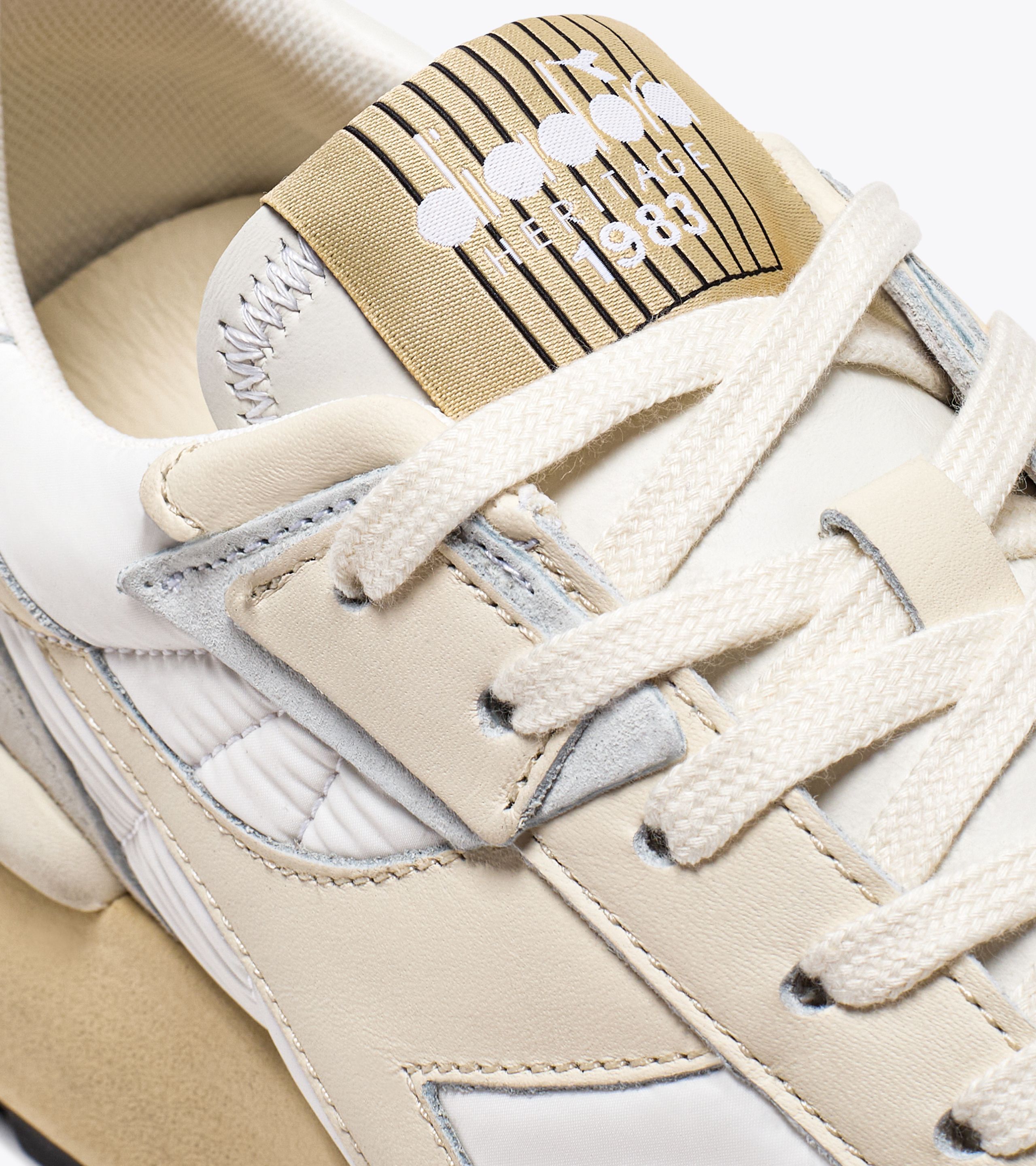 Diadora b elite deals silver