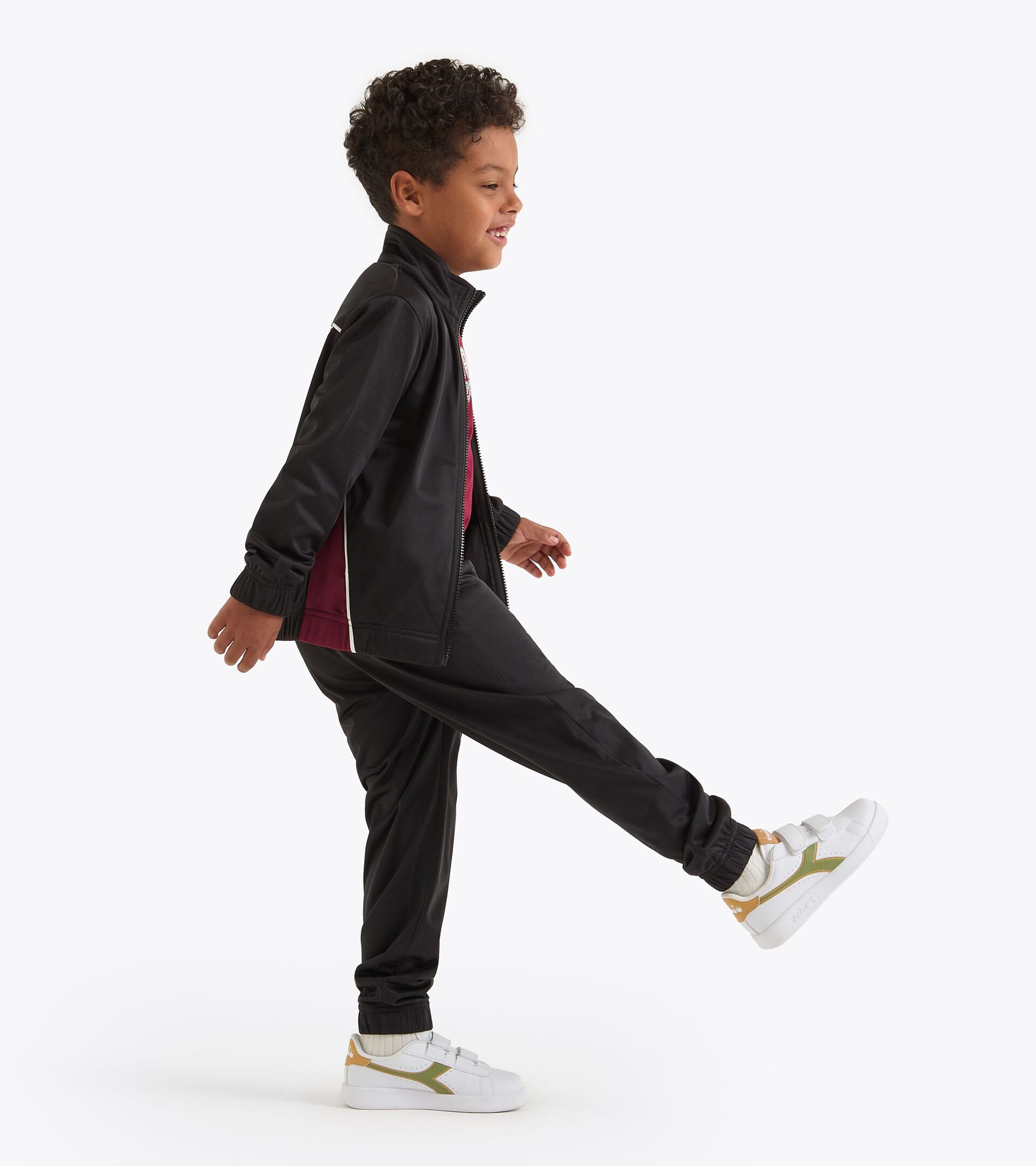 Polyestere tracksuit - Boy
 JB. TRACKSUIT FZ LOGO (PL) BLACK - Diadora