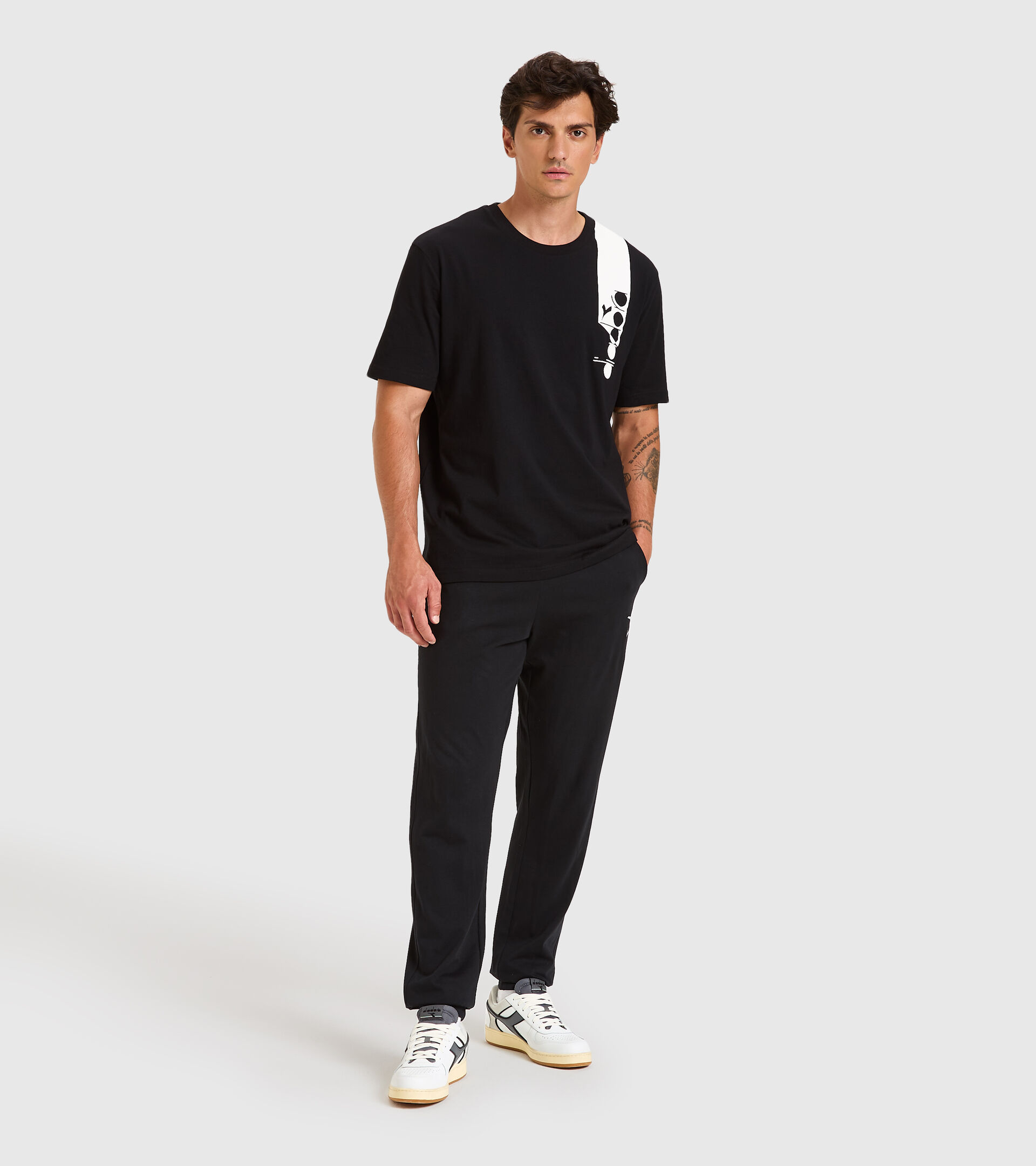 T-shirt - Unisex T-SHIRT SS ICON DARK SMOKE/WHITE/BLUE FLUO - Diadora