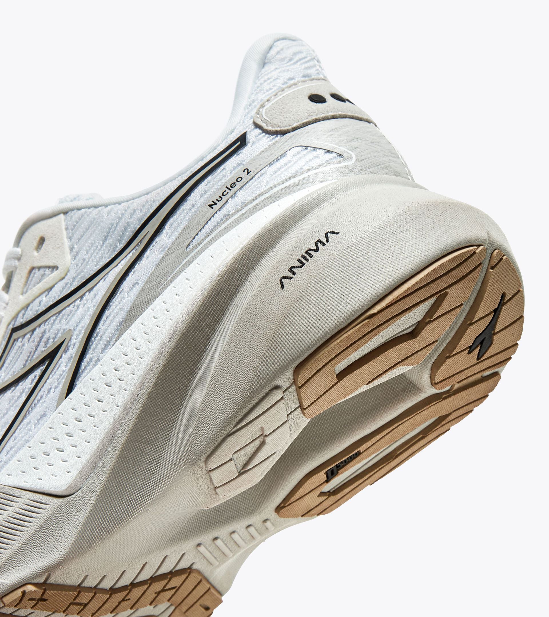 Running shoe - Comfort and stability - Women&rsquo;s NUCLEO 2 W WHITE/SILVER - Diadora