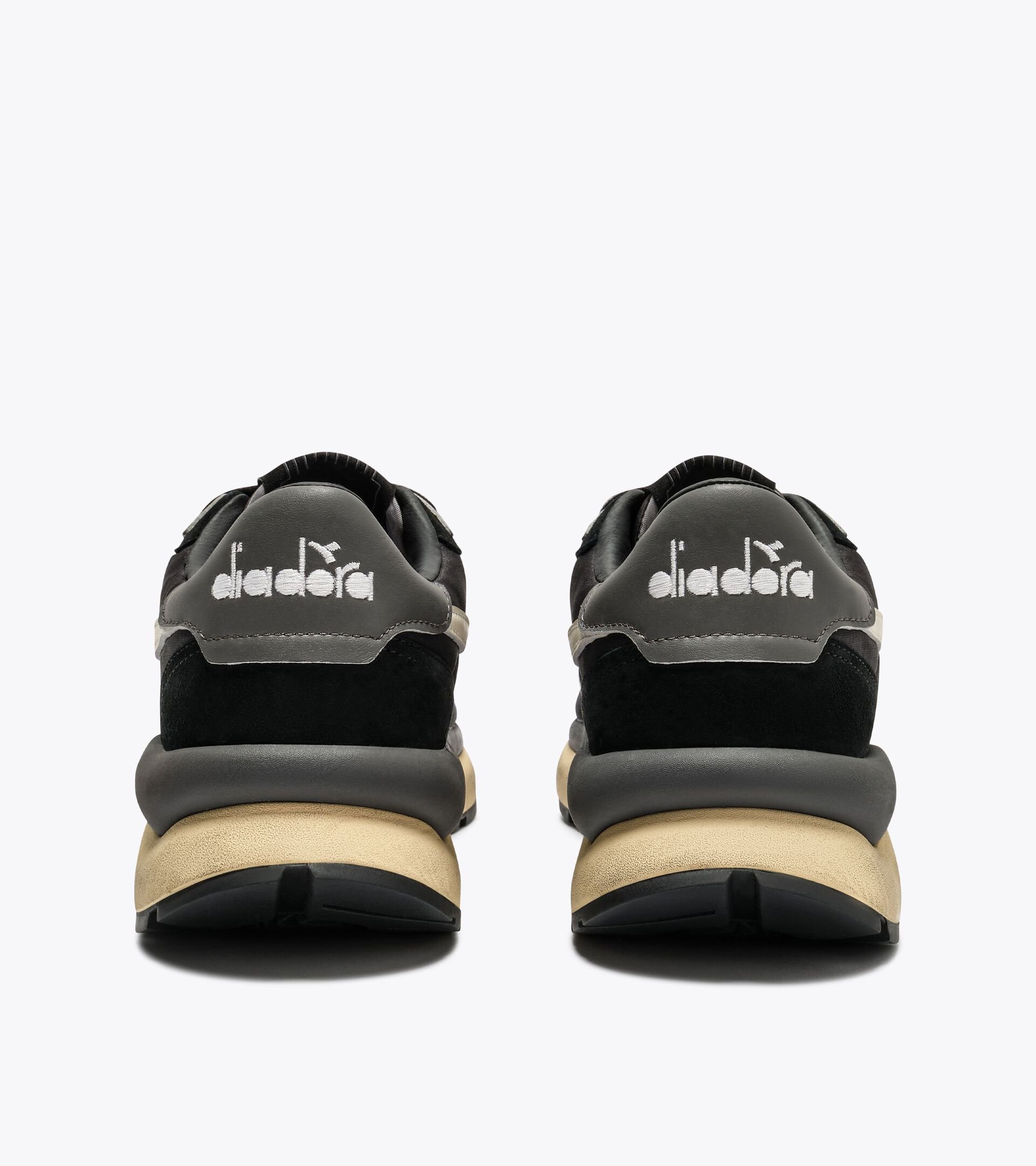 Heritage Leather Sneakers - Women&rsquo;s
 MERCURY ELITE SPRINT SW BLACK/WHITE PRISTINE - Diadora