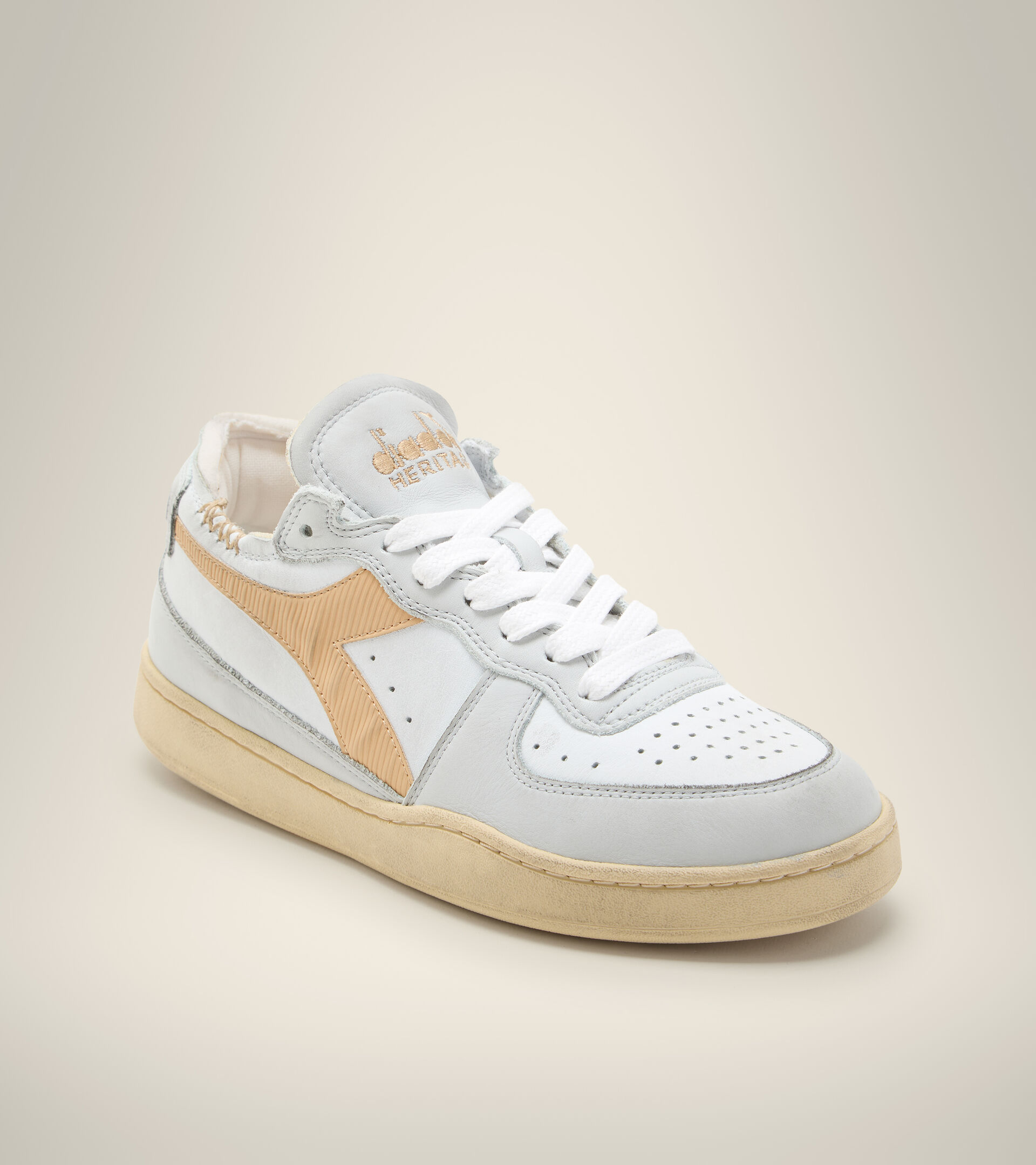 Heritage shoe - Unisex MI BASKET ROW CUT WHITE/SAND - Diadora