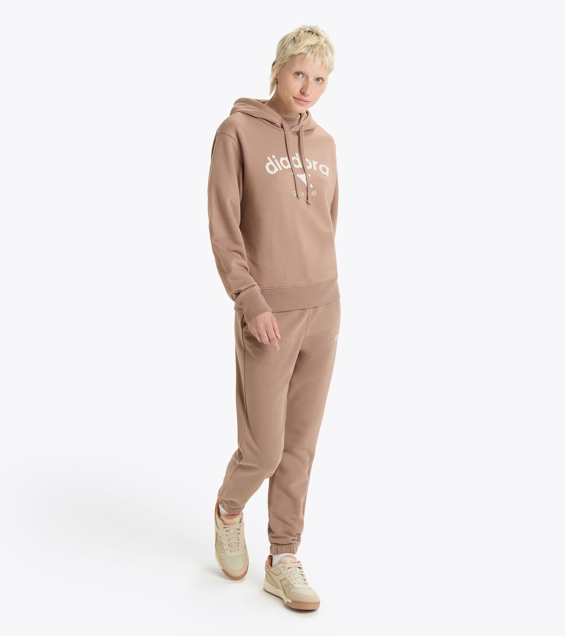 Hoodie - Gender Neutral HOODIE ATHL. LOGO LIGHT BROWN HAZELNUT - Diadora