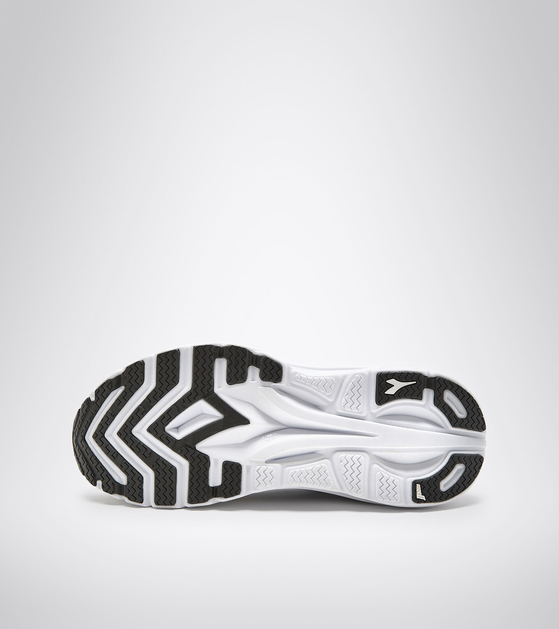 Made in Italy - Running shoes - Men’s EQUIPE ATOMO WHITE/GOLD/BLACK - Diadora