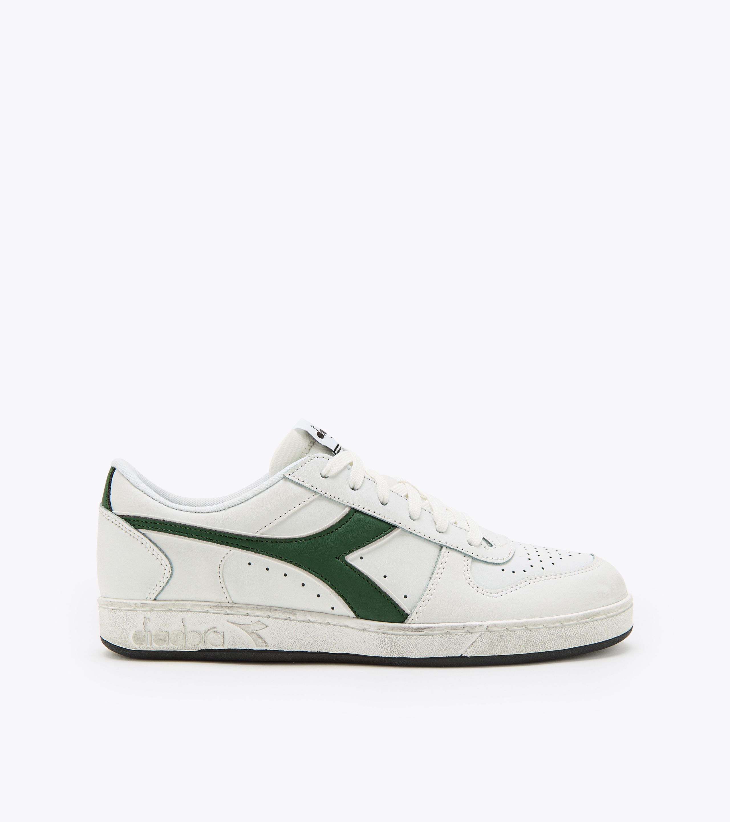 MAGIC BASKET LOW ICONA Sporty sneakers Gender neutral Diadora