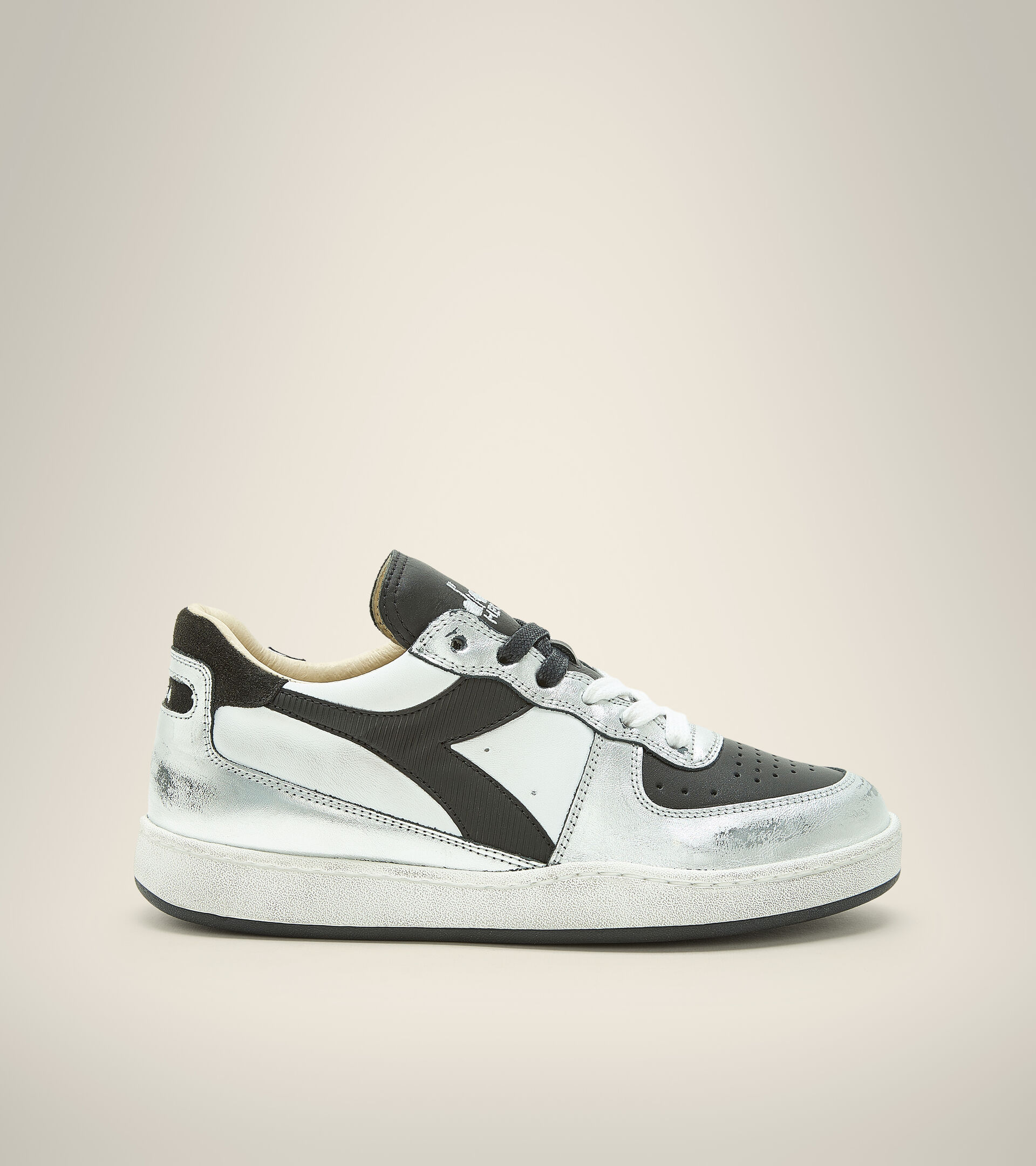 Heritage shoes - Unisex MI BASKET LOW METALLIC DIRTY WHITE/BLACK - Diadora