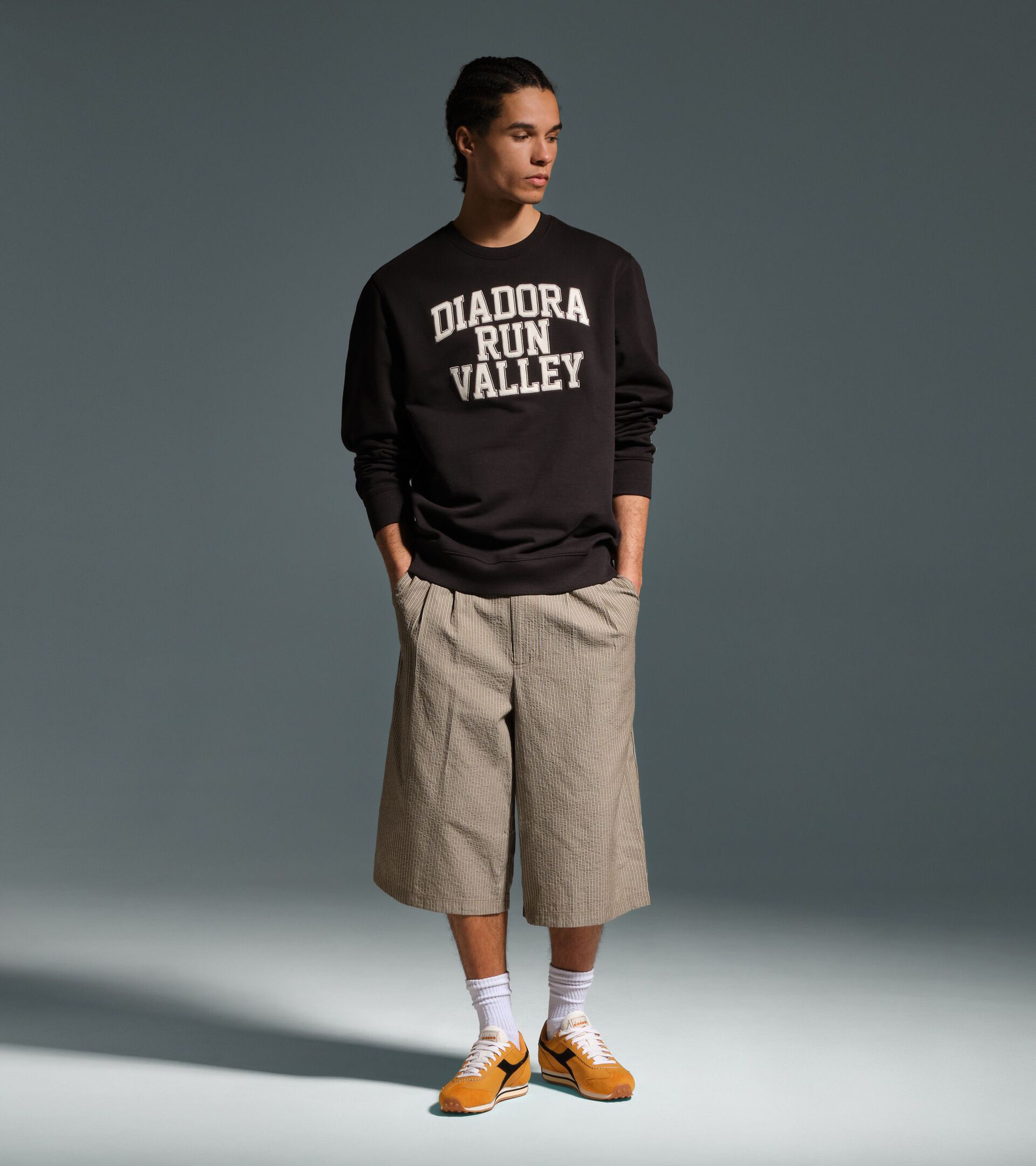 Sudadera de cuello redondo - Run Valley - Para todos los g&eacute;neros
 SWEATSHIRT CREW RUN VALLEY NEGRO - Diadora