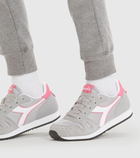 SIMPLE RUN GS, PALOMA GREY Sports shoes - Youth 8-16 years SIMPLE RUN GS PALOMA GREY - Diadora