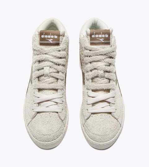 GAME HIGH SUEDE WAXED, BLANCO MURMURAR Zapatilla retro-tenis alta - Para todos los géneros
GAME HIGH SUEDE WAXED BLANCO MURMURAR - Diadora