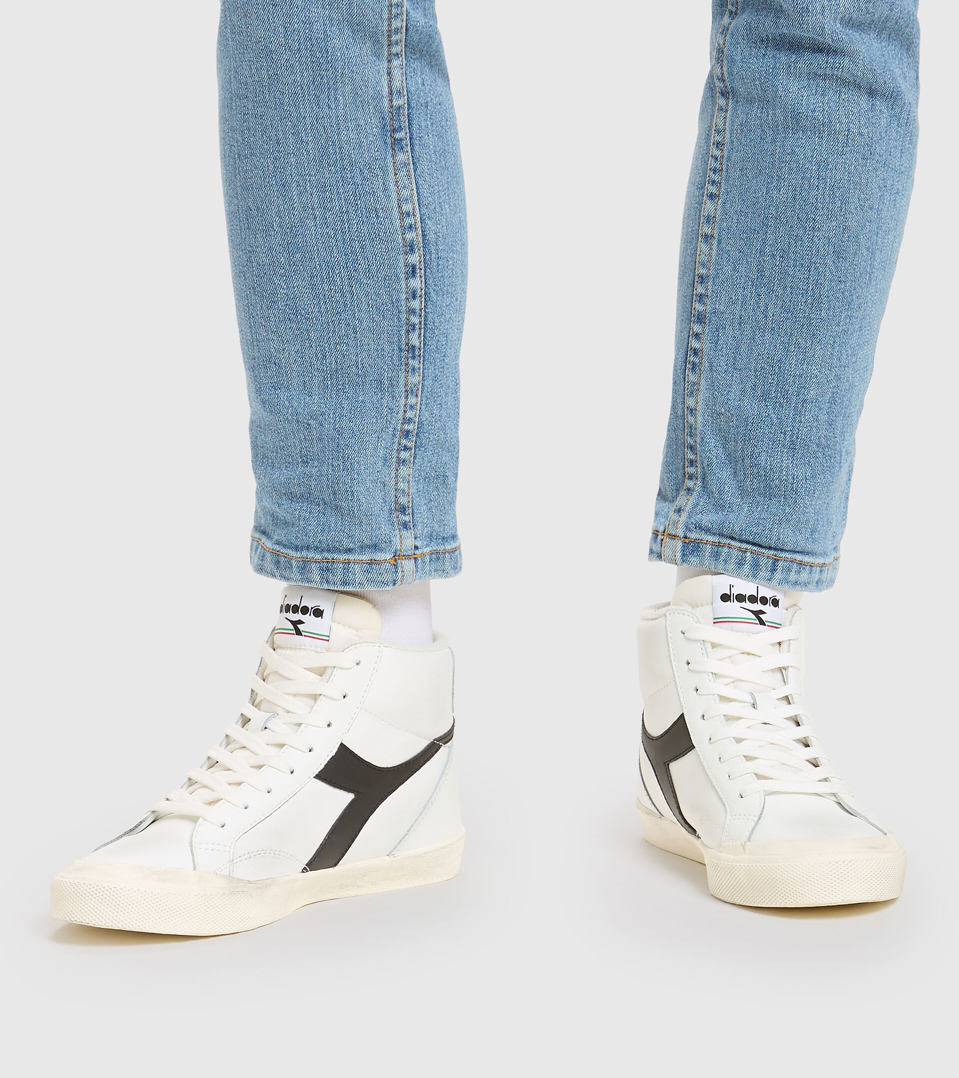 Footwear Sportswear UNISEX MELODY MID LEATHER DIRTY WHITE/BLACK Diadora
