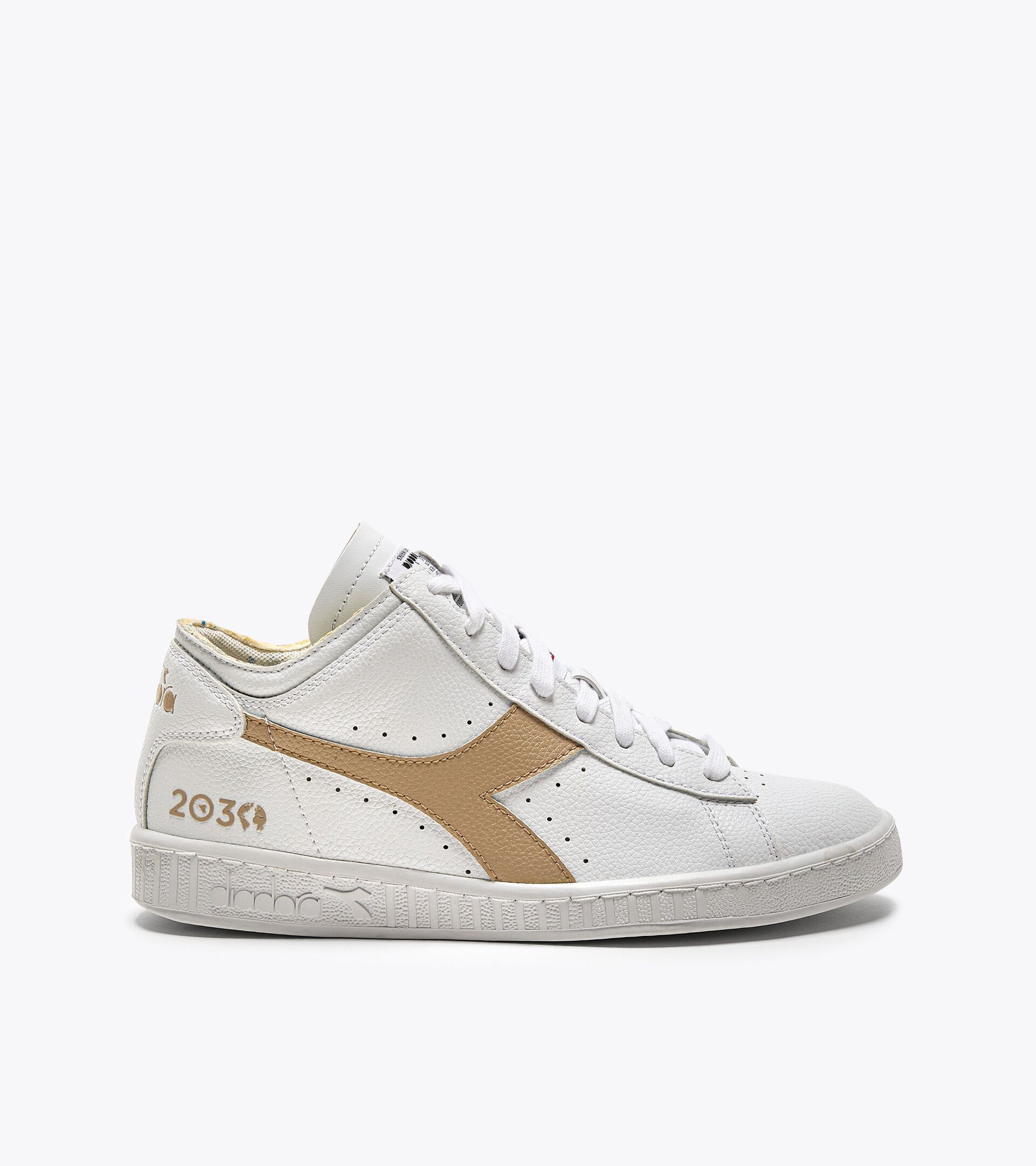 Sporty sneakers - Gender neutral GAME ROW CUT 2030 WHITE/WOOD ASH - Diadora