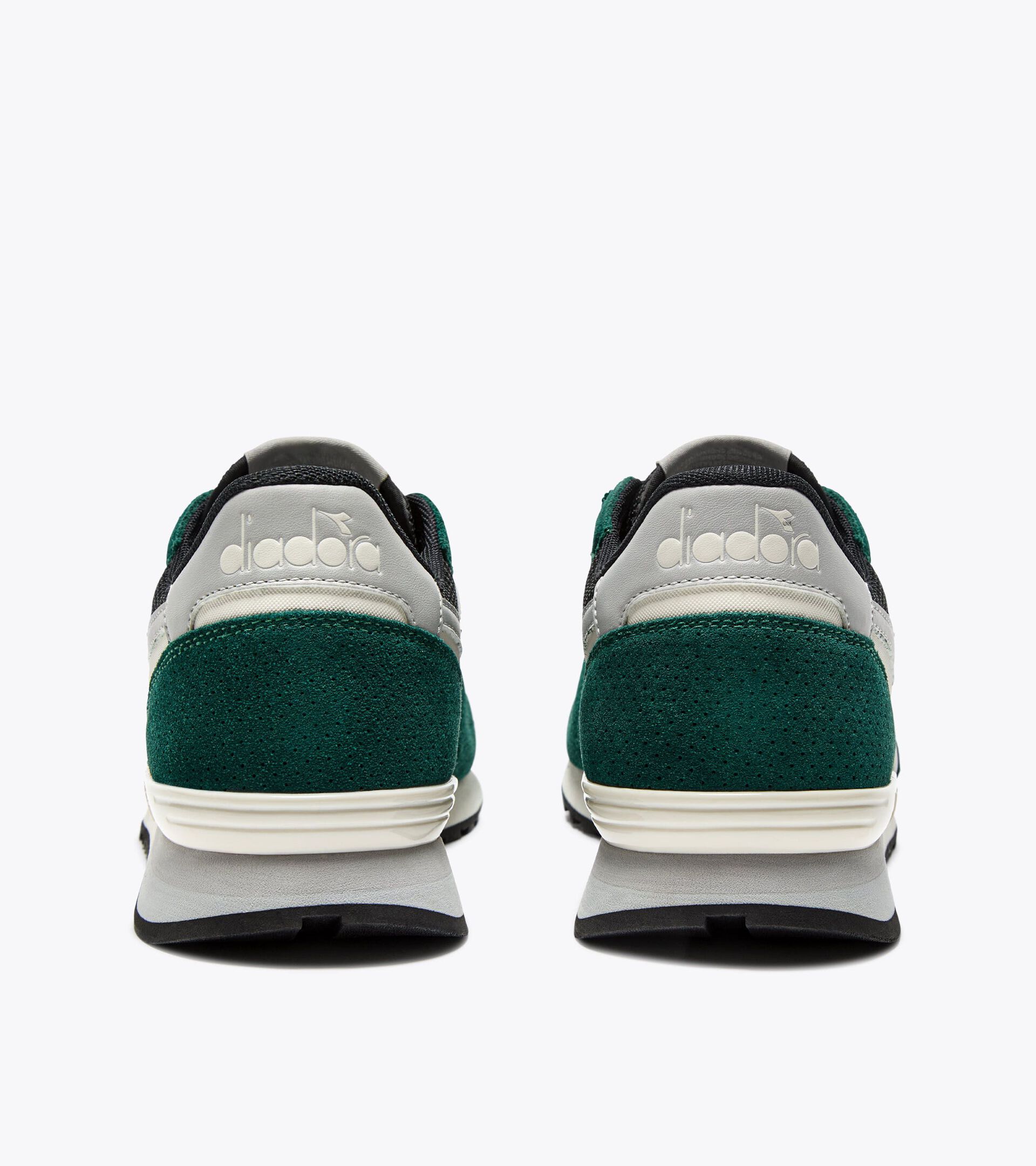 Suede leather sneaker - All-gender
 CAMARO M2 BLACK /RAIN FOREST - Diadora