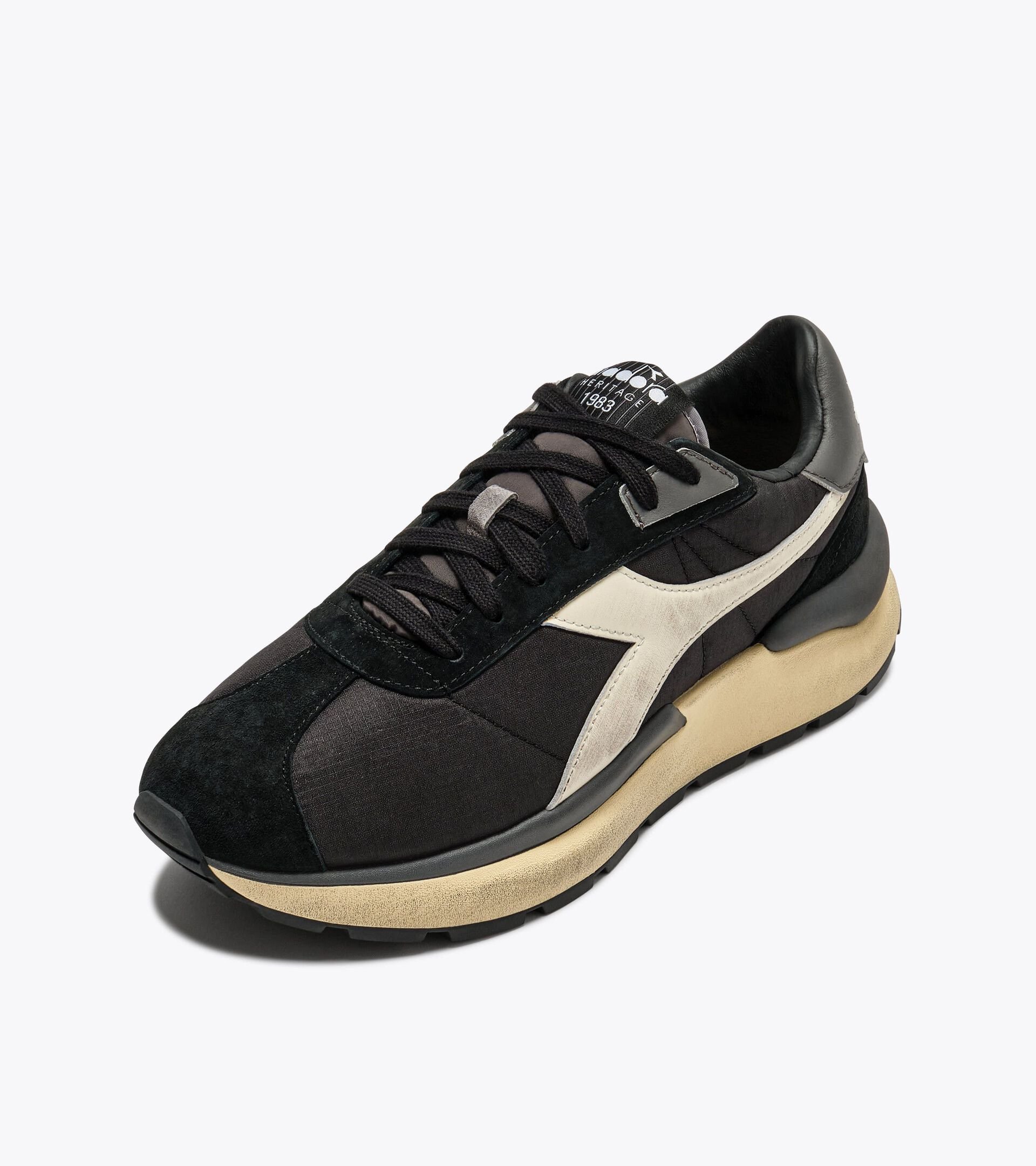 Heritage Leather Sneakers - Women&rsquo;s
 MERCURY ELITE SPRINT SW BLACK/WHITE PRISTINE - Diadora