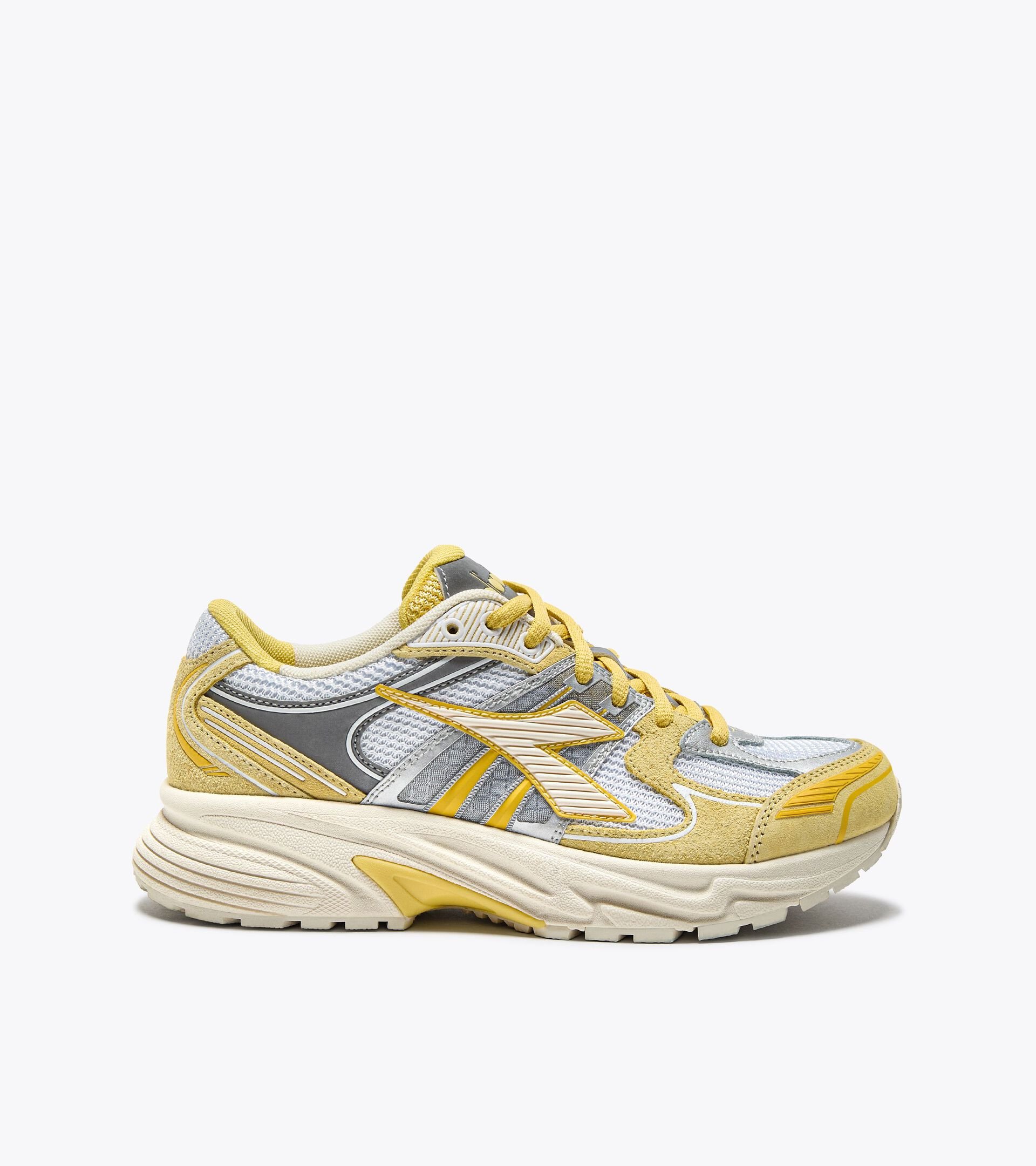 Sports sneakers - All-Gender MYTHOS STAR WHITE/CUSTARD - Diadora