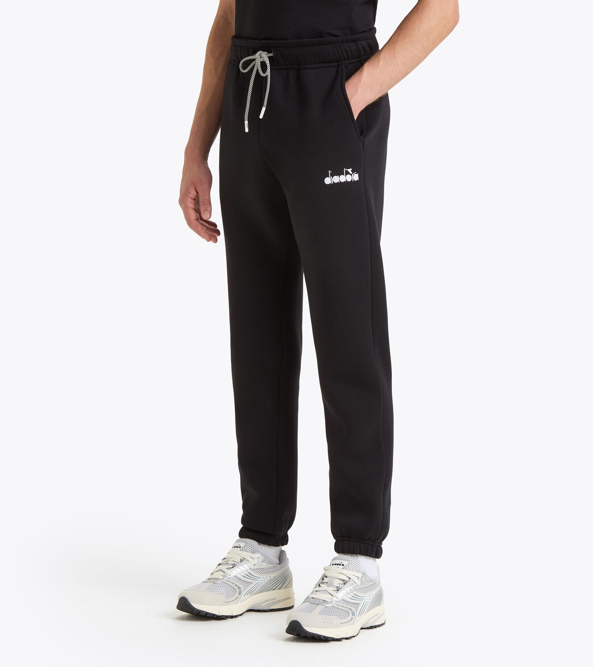 Pantaloni della tuta - Per ogni genere
 PANTS ROUTE NERO - Diadora