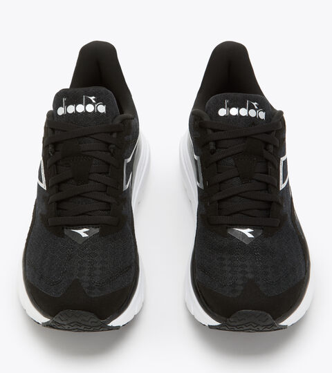 EQUIPE NUCLEO W, NERO/ARGENTO/BIANCO OTTICO Zapatilla de running - Mujer EQUIPE NUCLEO W NERO/ARGENTO/BIANCO OTTICO - Diadora