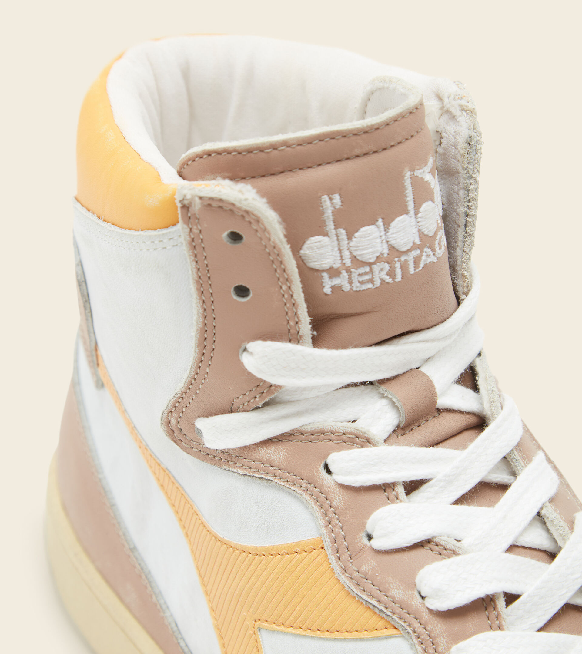 Heritage shoes - Unisex MI BASKET USED WHITE/BEESWAX - Diadora
