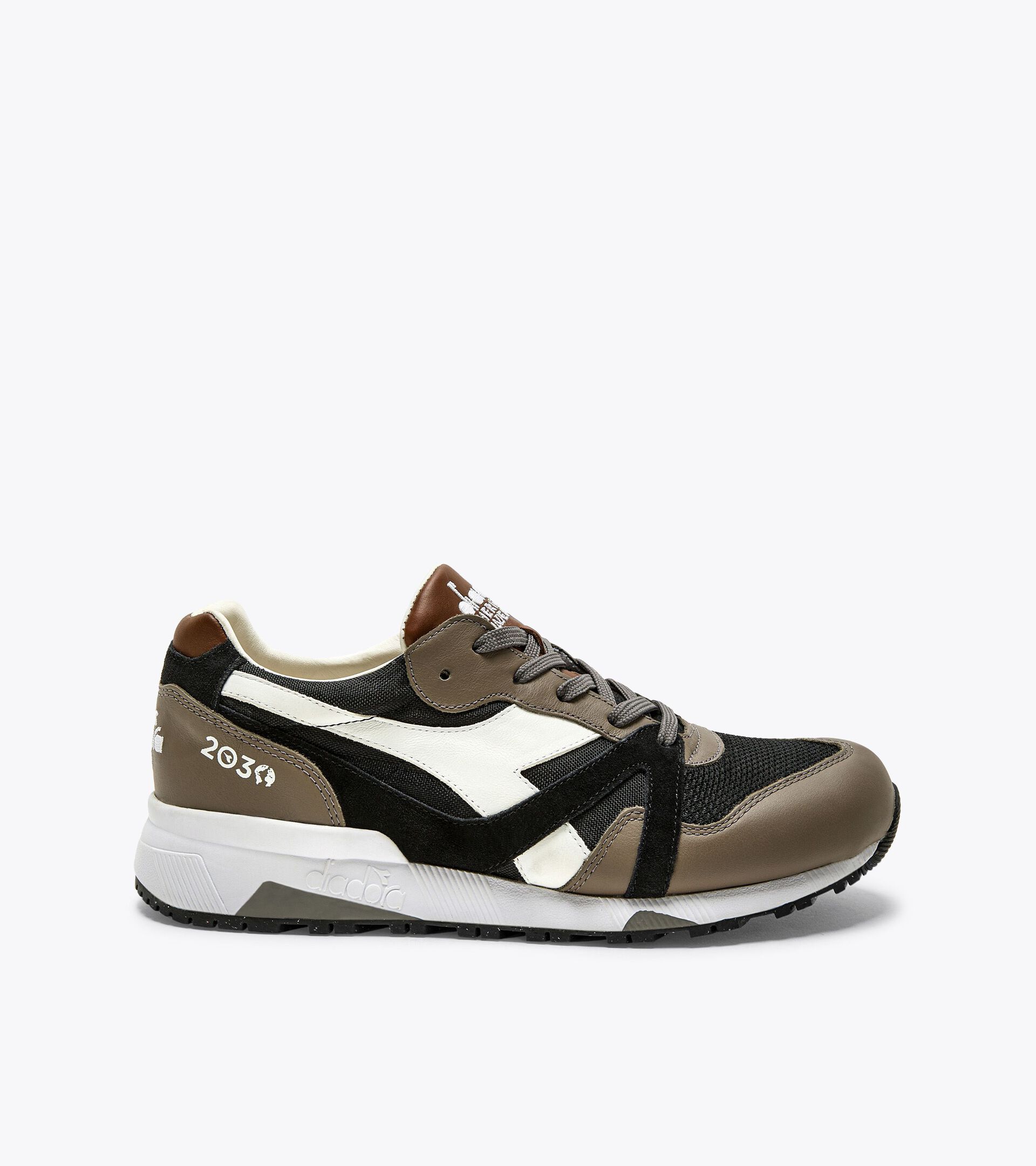 Heritage Shoe - Made in Italy - Men N9000 2030 ITALIA BLACK - Diadora