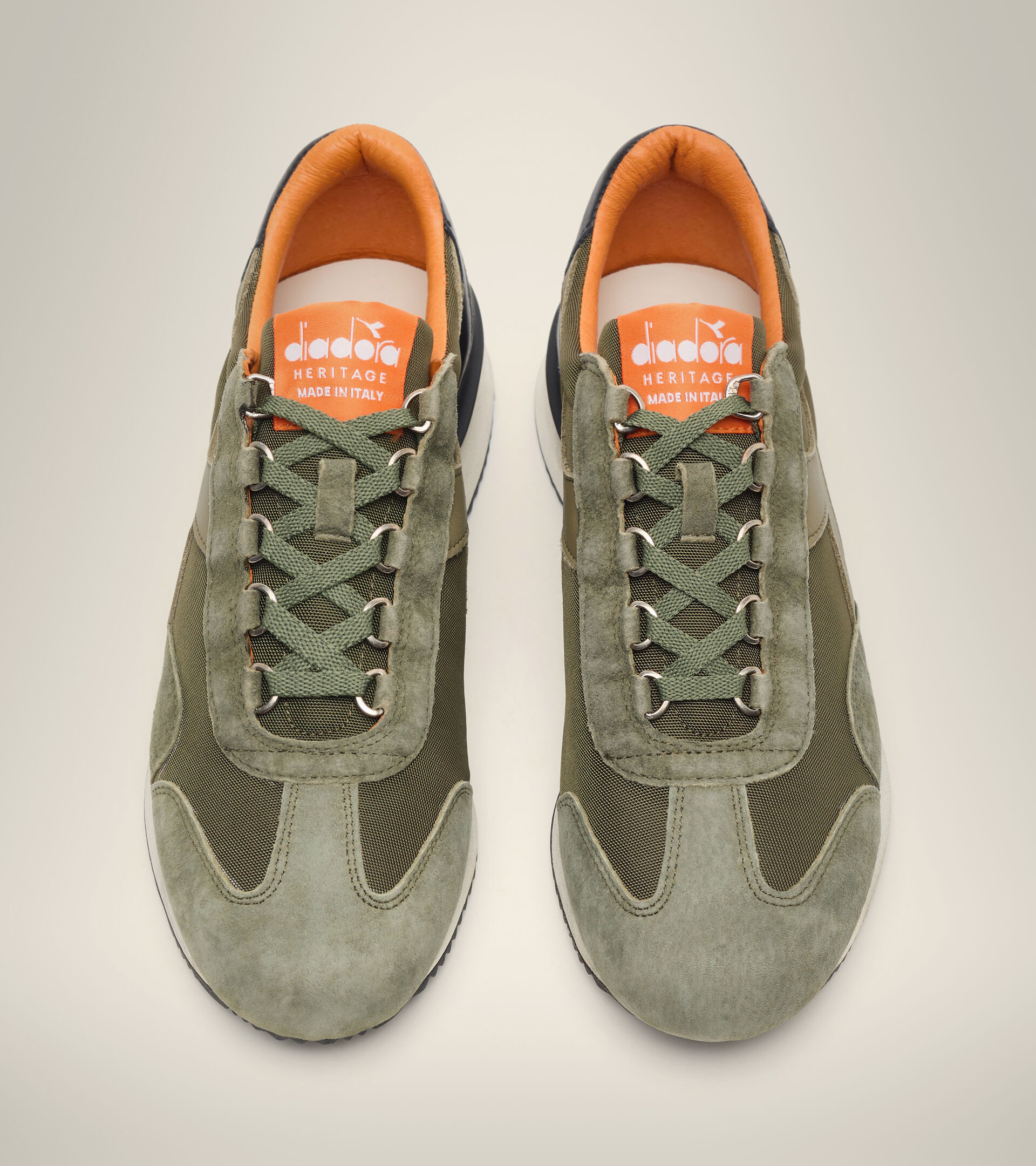 Heritage shoe - Unisex EQUIPE MAD ITALIA NUBUCK SW GREEN OLIVINE - Diadora