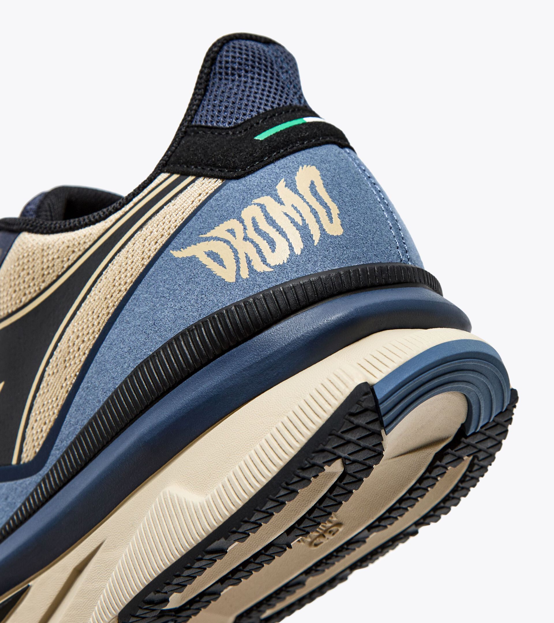 Made in Italy Running shoes - Gender neutral ATOMO V7000 DROMO CASTLE WALL/BLACK - Diadora