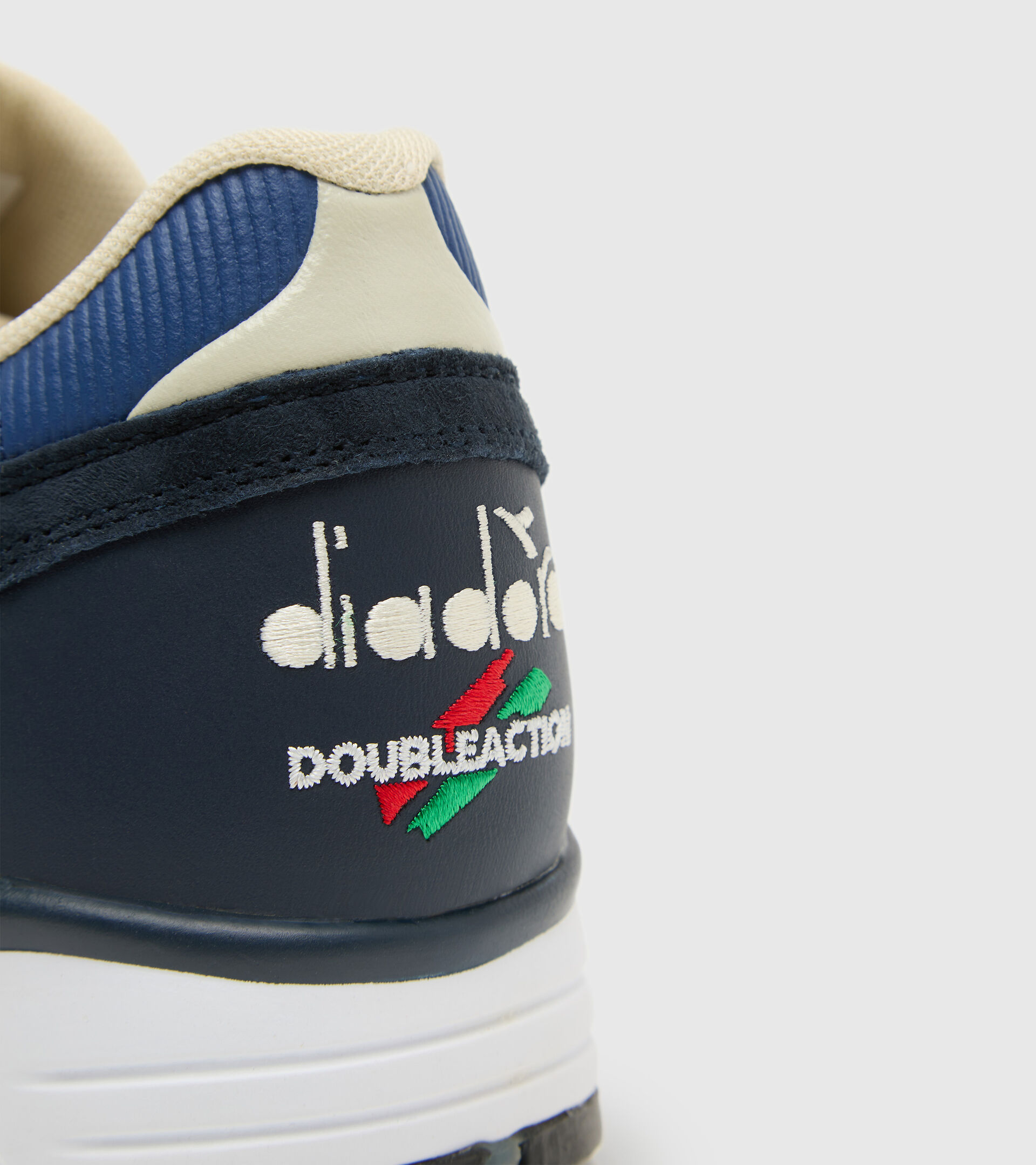 Sports shoes - Men N9002 OVERLAND BLUE CASPIAN SEA - Diadora