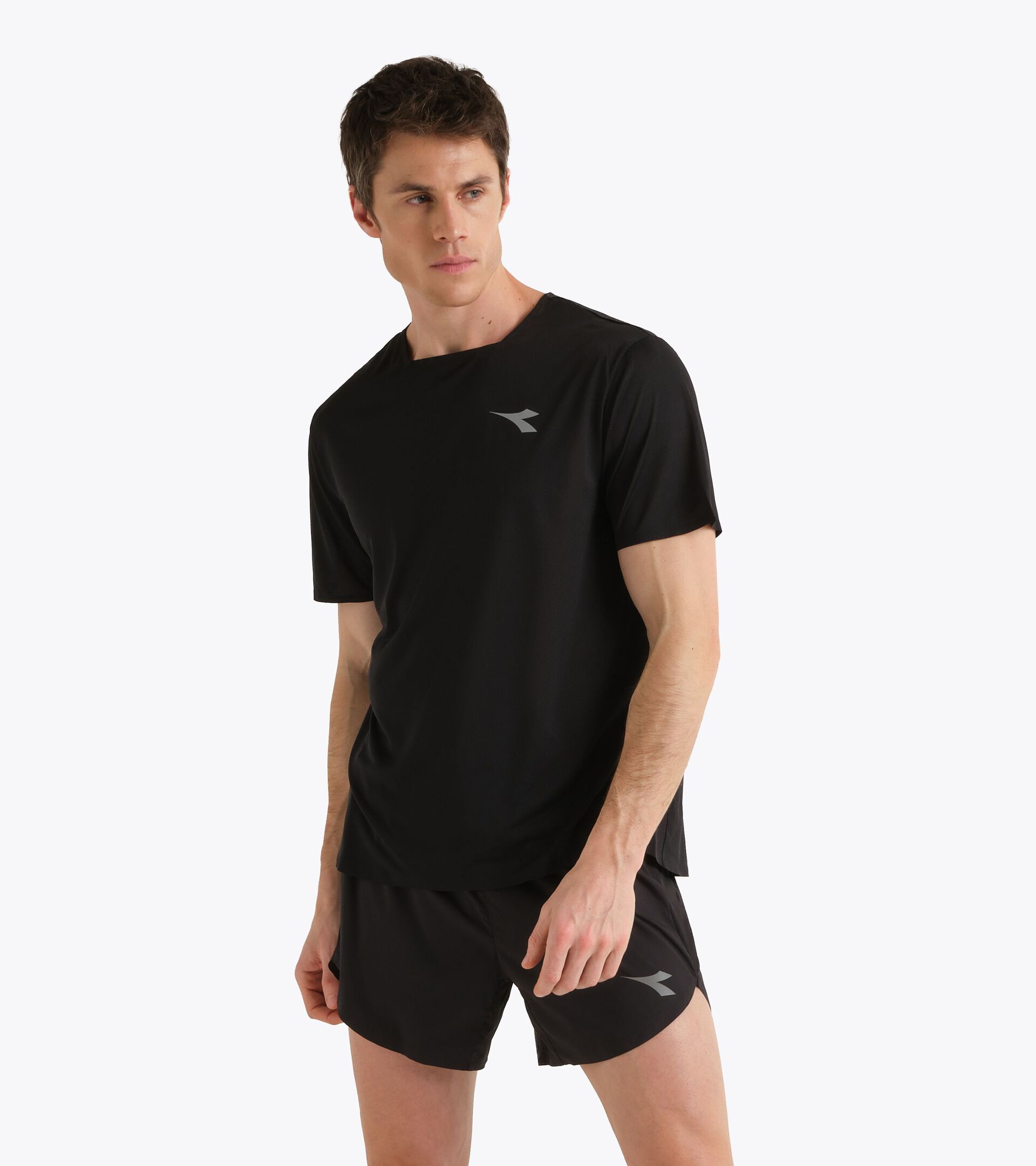 Super Light FIBRAZERO t-shirt  - Running - Men&rsquo;s SS T-SHIRT SUPER LIGHT FIBRAZERO BLACK - Diadora
