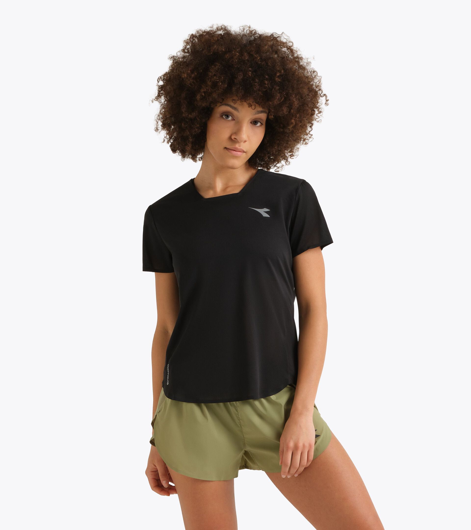 Camiseta FIBRAZERO superligera  - Running - Mujer
 L. SS T-SHIRT SUPER LIGHT FIBRAZERO NEGRO - Diadora