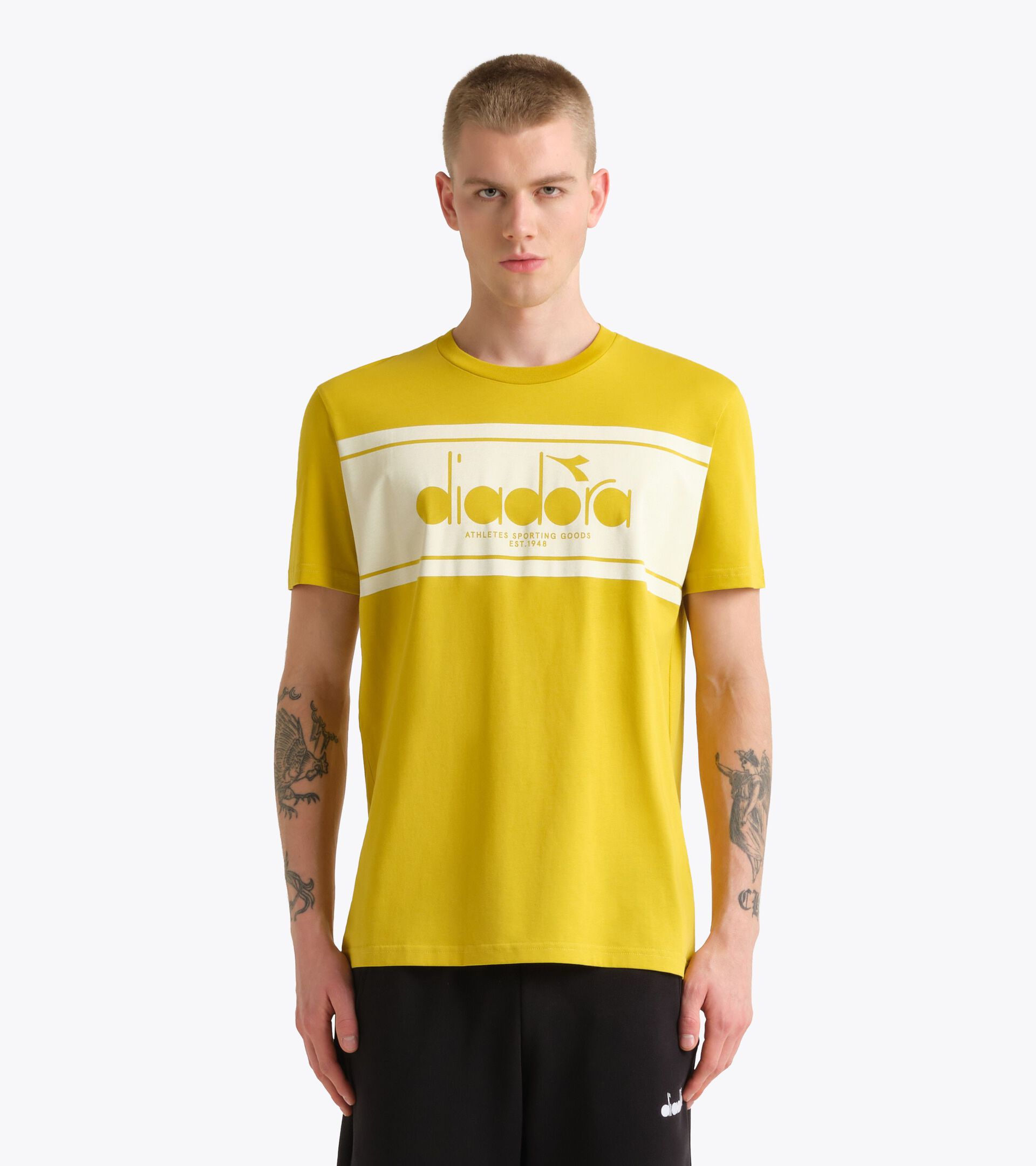 T-shirt - All-Gender
 T-SHIRT SS LOGO YELLOW BALL - Diadora